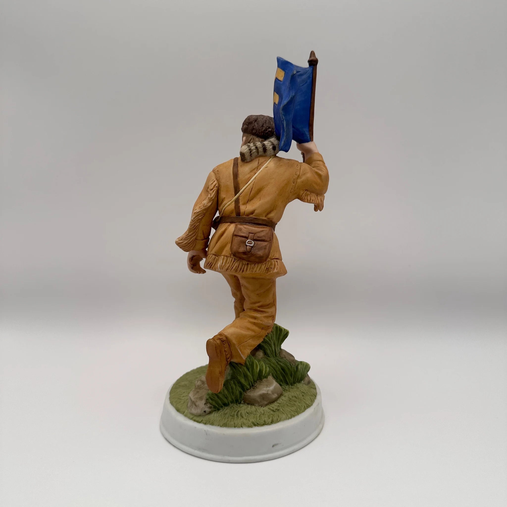 【リユース】 フィギュリン(陶磁器人形) / ザ・マウンテニア (The Mountaineer) / 1934年以降 / アメリカ / ウェストバージニア大学