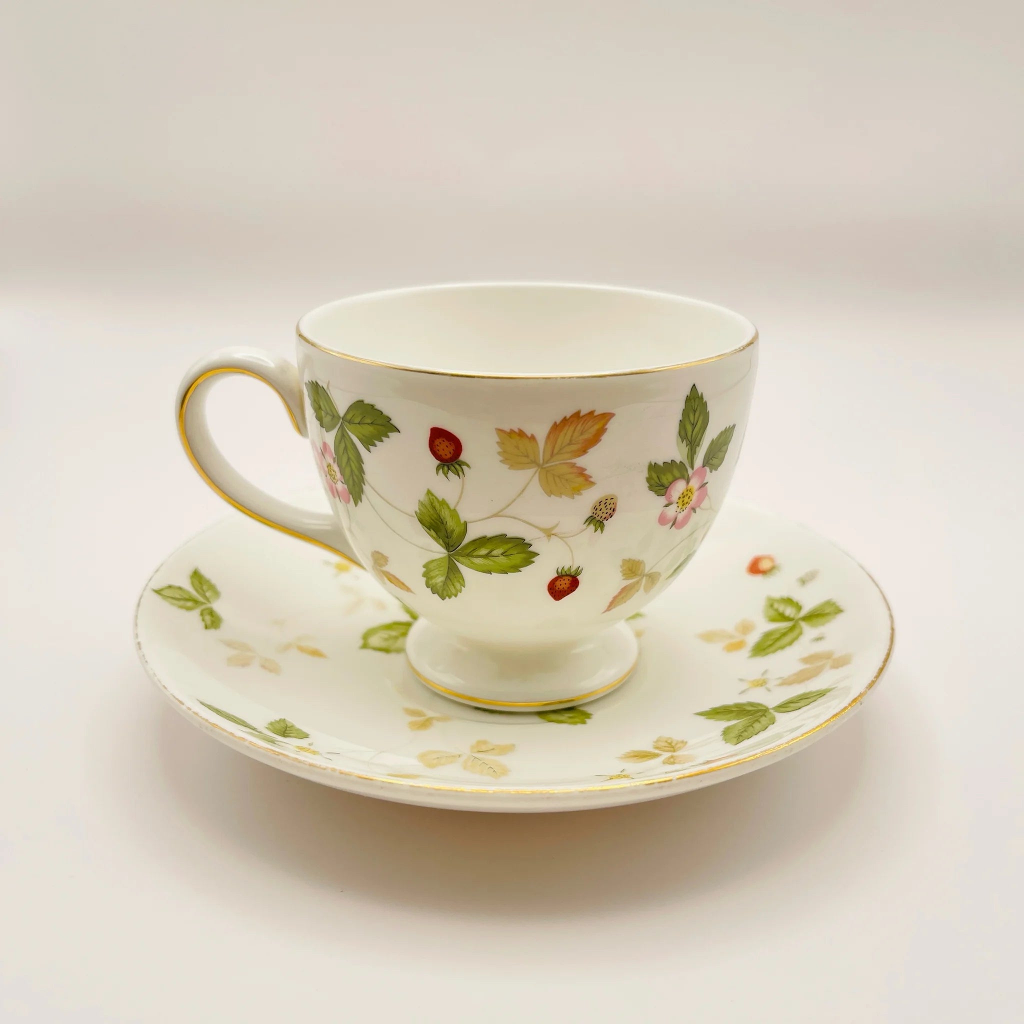 【リユース】 ティーカップ 3P / WEDGEWOOD(ウェッジウッド) / ワイルドストロベリー