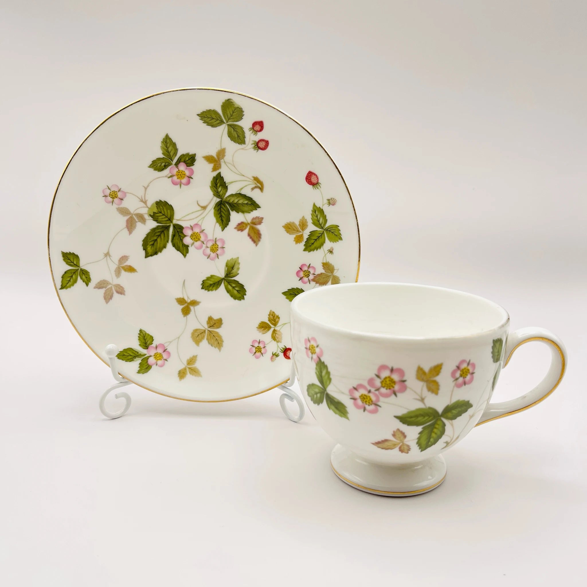 【リユース】 ティーカップ 3P / WEDGEWOOD(ウェッジウッド) / ワイルドストロベリー