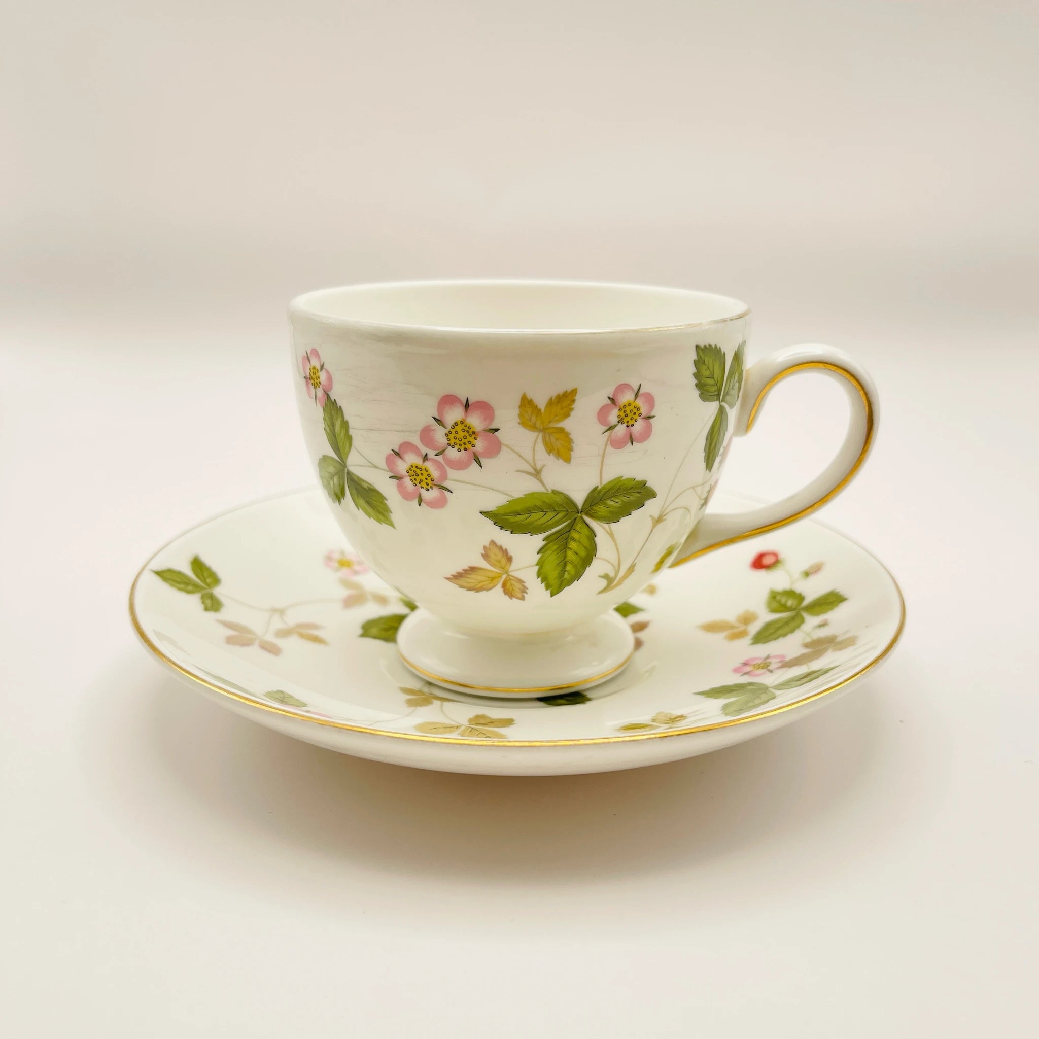 【リユース】 ティーカップ 3P / WEDGEWOOD(ウェッジウッド) / ワイルドストロベリー