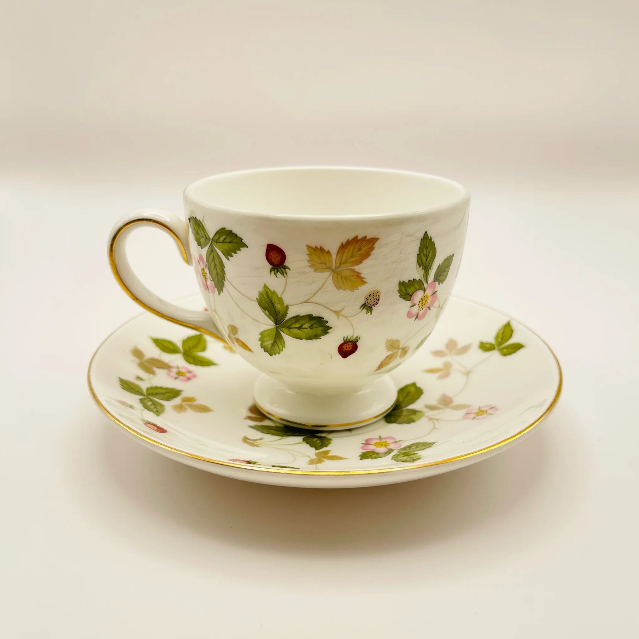 【リユース】 ティーカップ 3P / WEDGEWOOD(ウェッジウッド) / ワイルドストロベリー