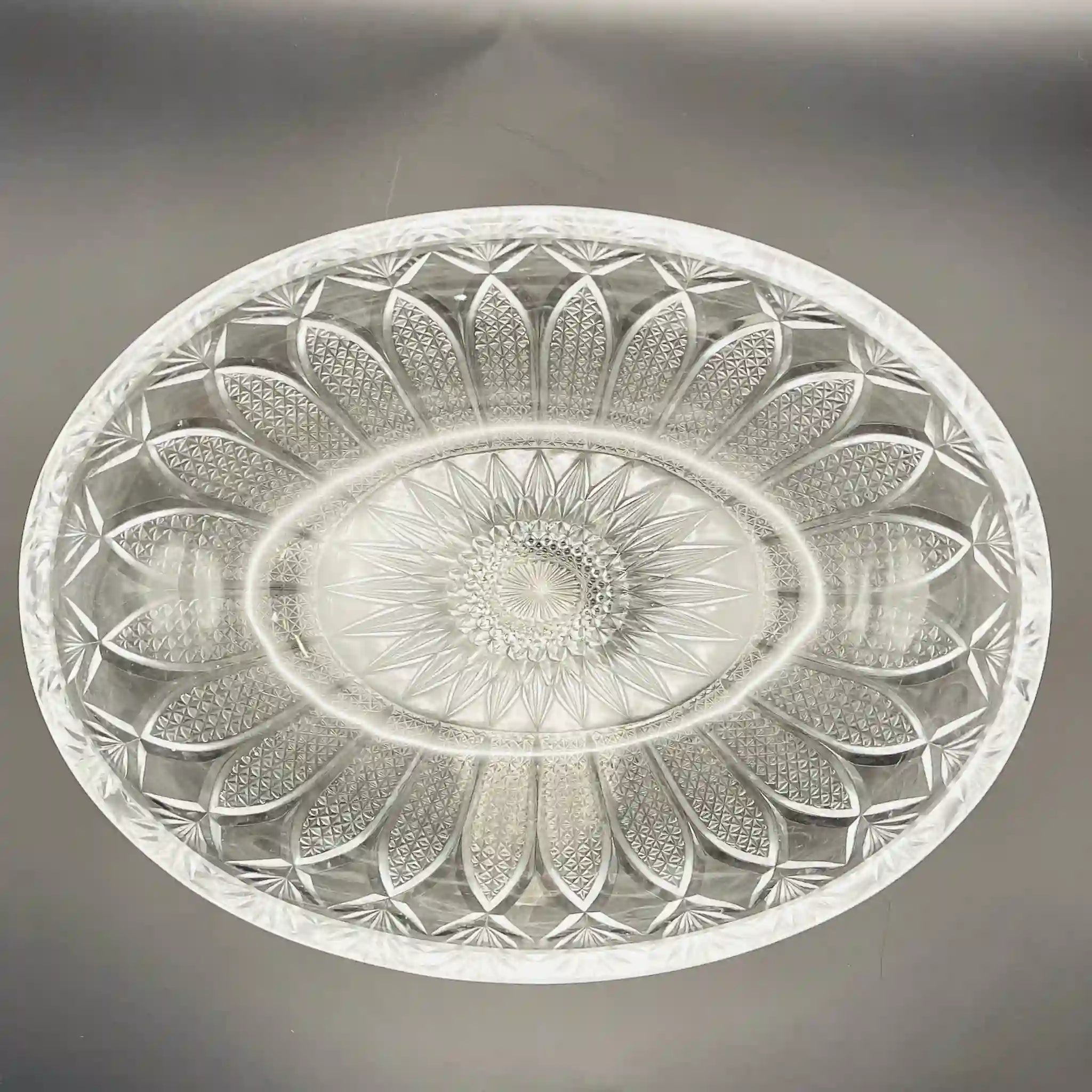 【リユース】 レリッシュディッシュ(大皿) / Noritake(ノリタケ) / スターバーストデザイン / スカラップ 未使用 箱あり