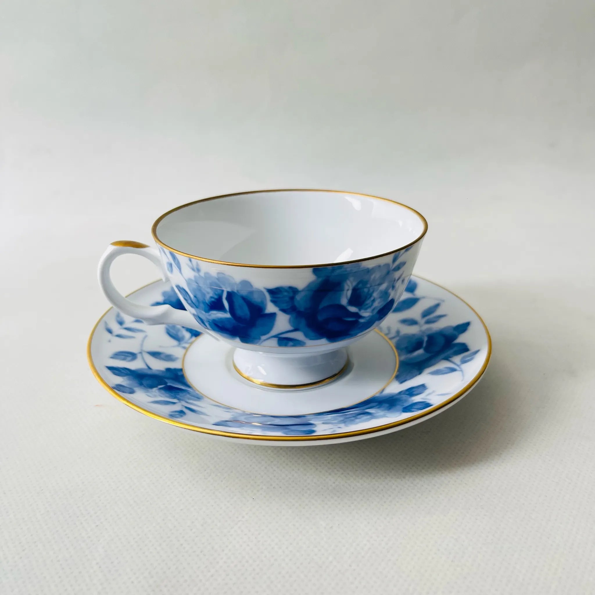【リユース】 ティーカップセット / NARUMI(ナルミ) / Fine China