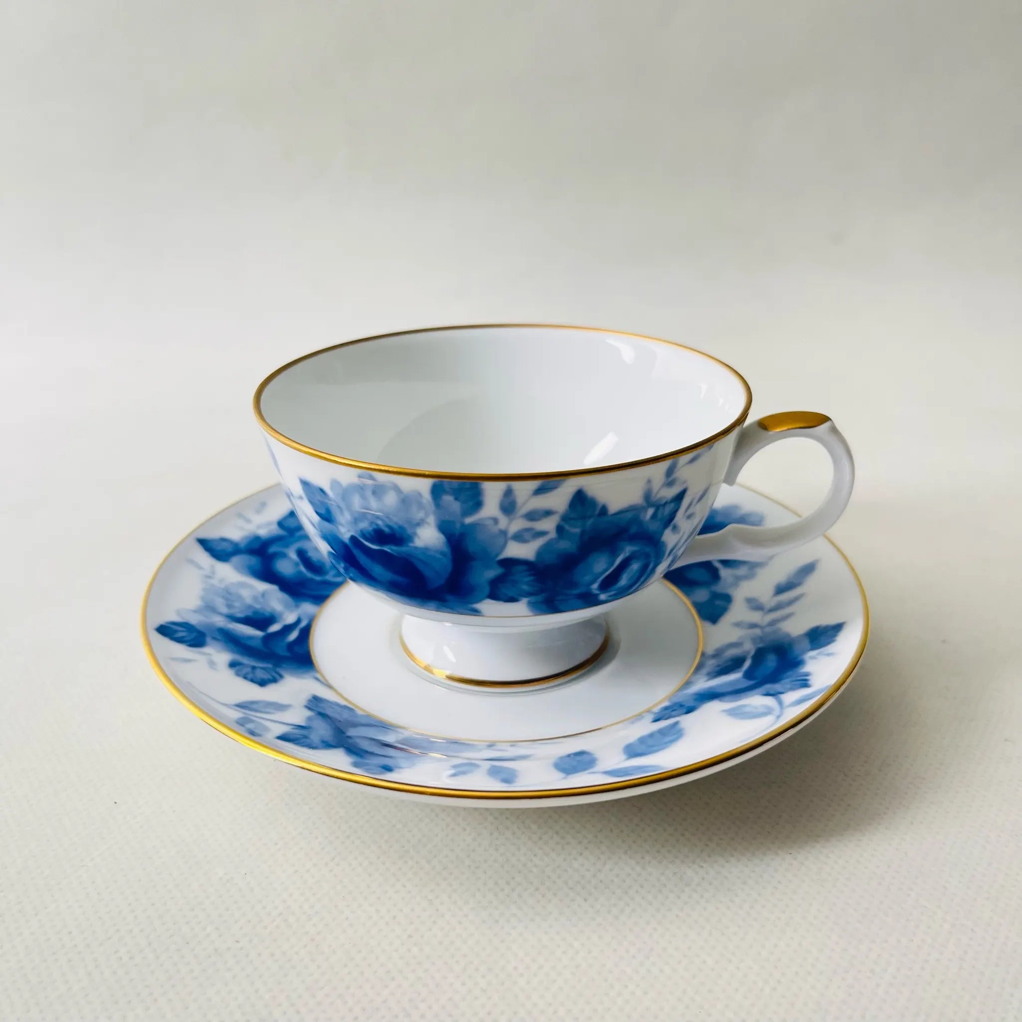 【リユース】 ティーカップセット / NARUMI(ナルミ) / Fine China