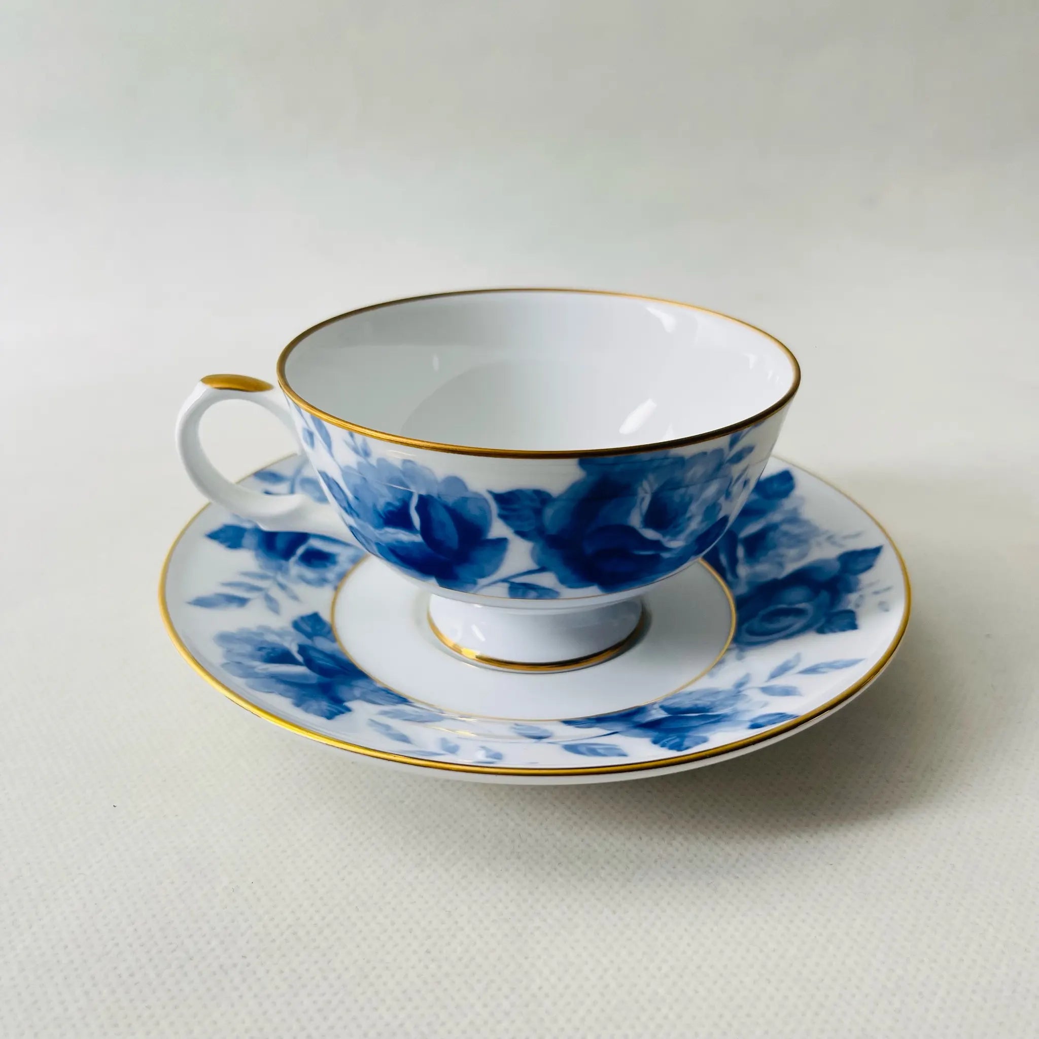 【リユース】 ティーカップセット / NARUMI(ナルミ) / Fine China