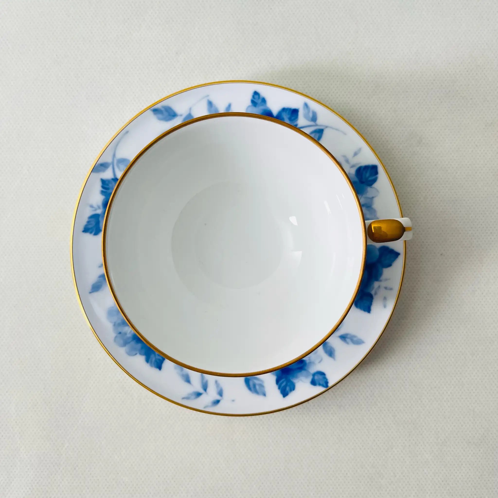 【リユース】 ティーカップセット / NARUMI(ナルミ) / Fine China