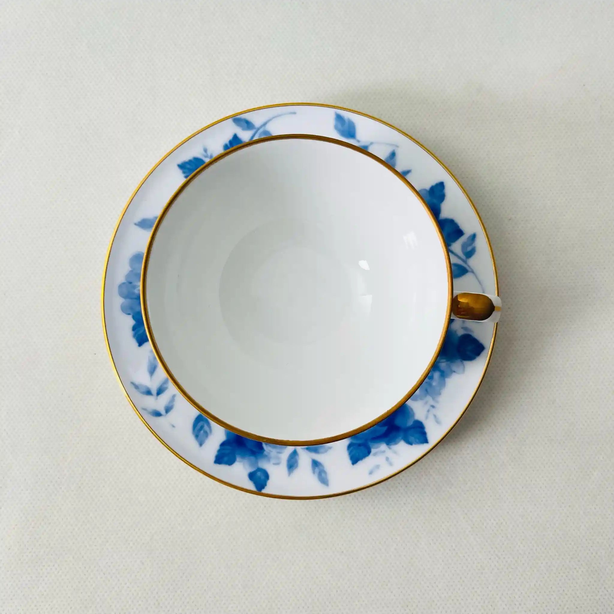 【リユース】 ティーカップセット / NARUMI(ナルミ) / Fine China