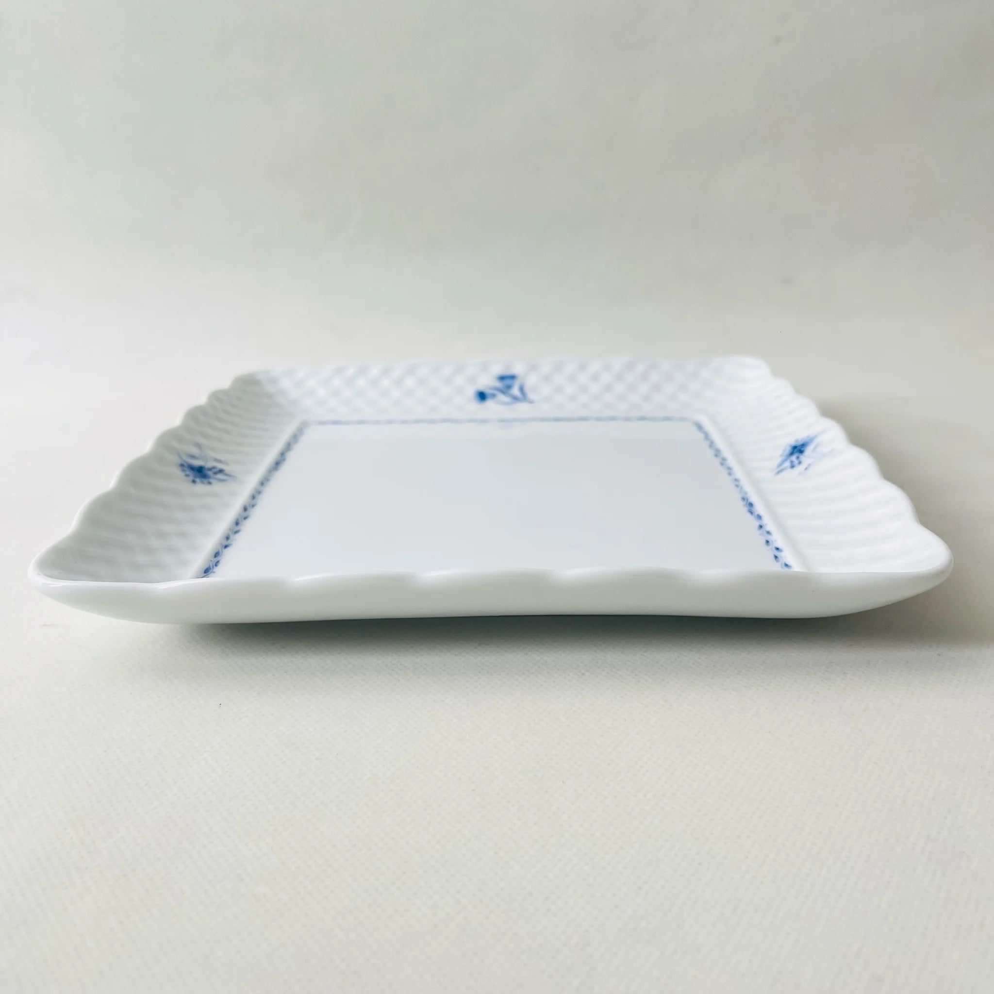 【リユース】 大皿+中皿5P / NARUMI / 未使用 箱あり