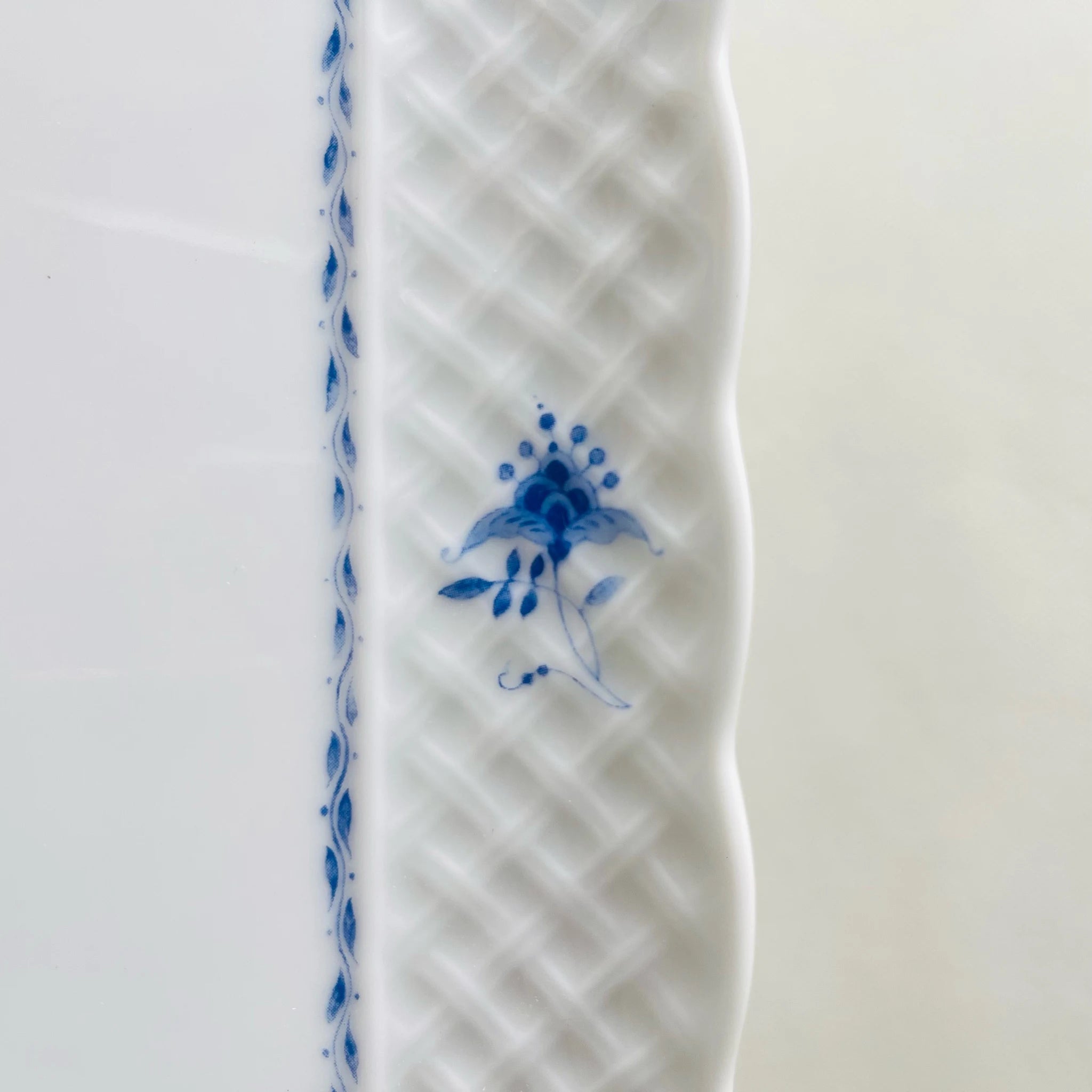 【リユース】 大皿+中皿5P / NARUMI / 未使用 箱あり