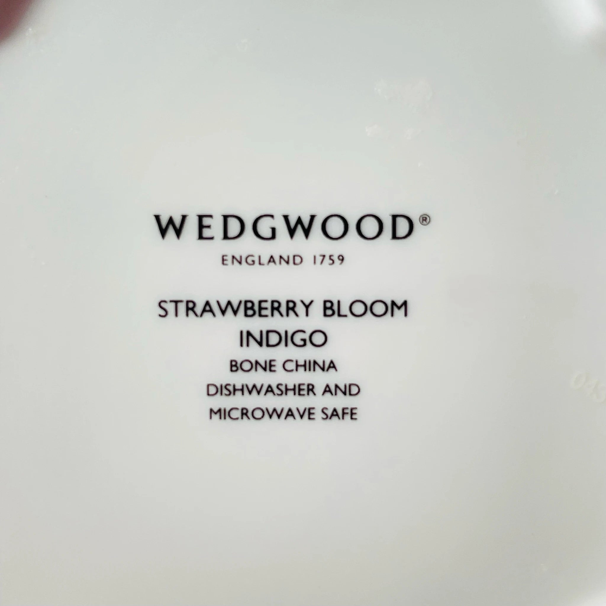 【リユース】 プレート(皿) / WEDGEWOOD(ウェッジウッド) / ストロベリーブルーム / Fine Bone China / 未使用品 箱あり