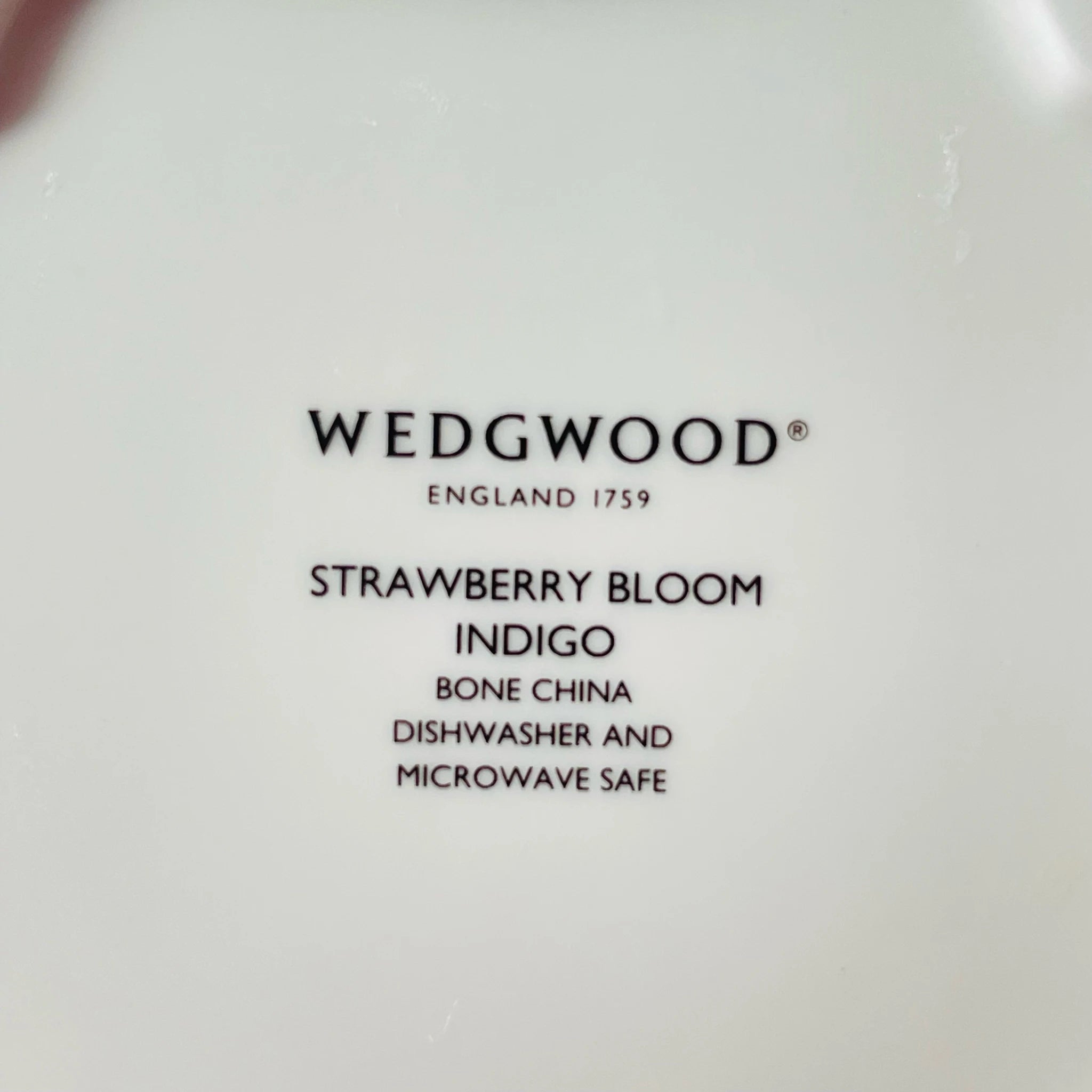 【リユース】 プレート(皿) / WEDGEWOOD(ウェッジウッド) / ストロベリーブルーム / Fine Bone China / 未使用品 箱あり