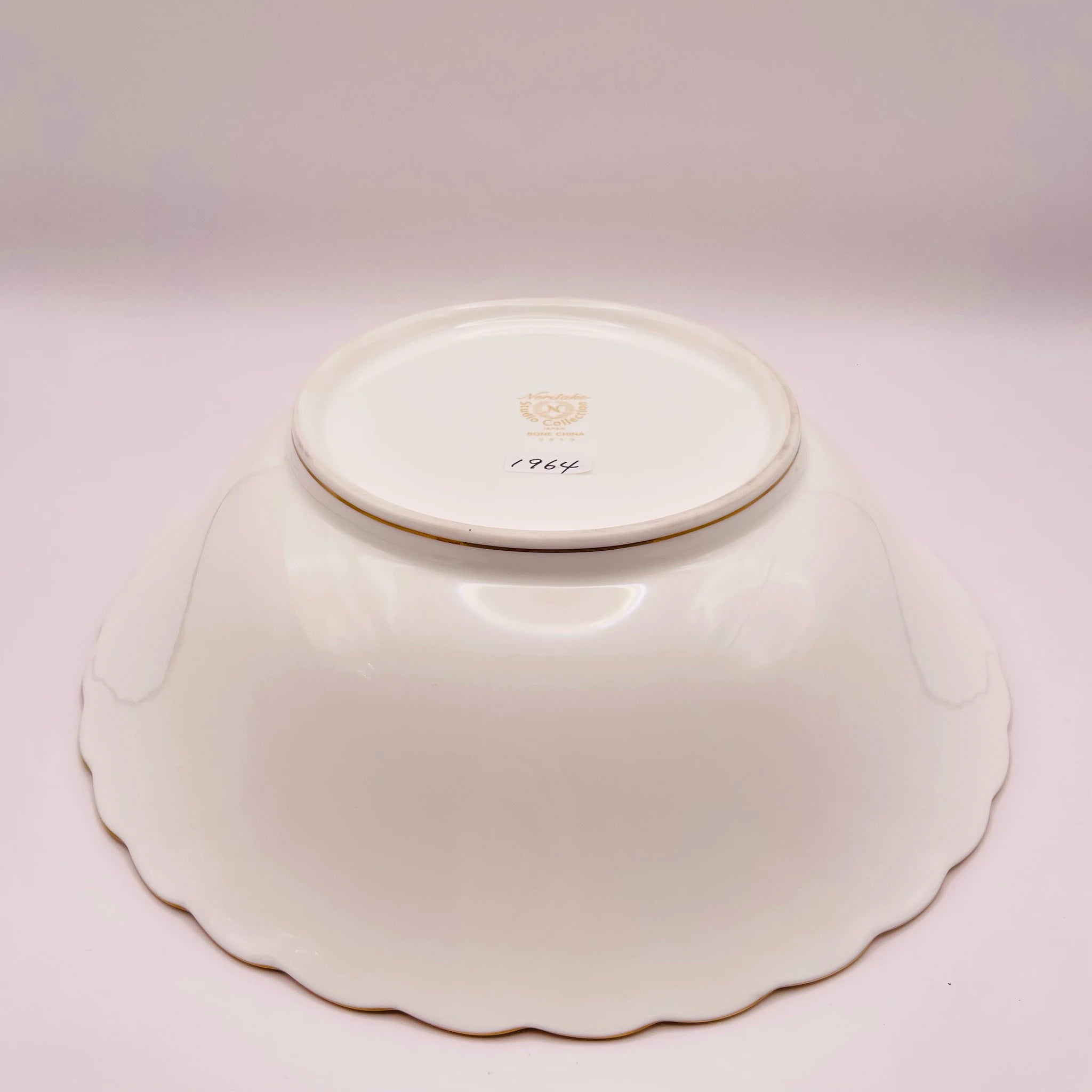 【リユース】 プレート(皿) / Noritake(ノリタケ) / スタジオコレクション / Bone China / 未使用,箱あり / 箱付き