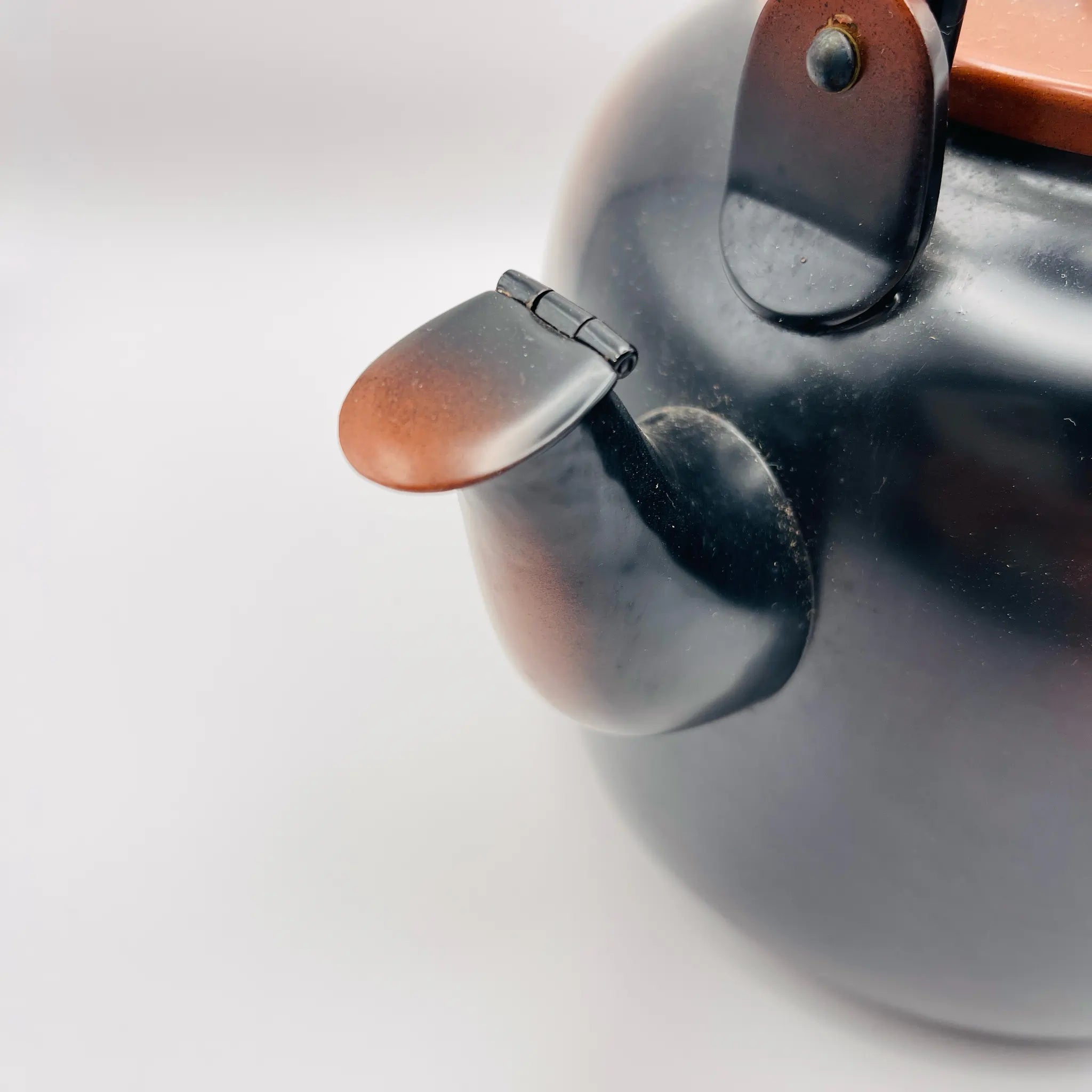 【骨董品】 水差薬缶 / 腰黒 / 日本 / 未使用,箱あり