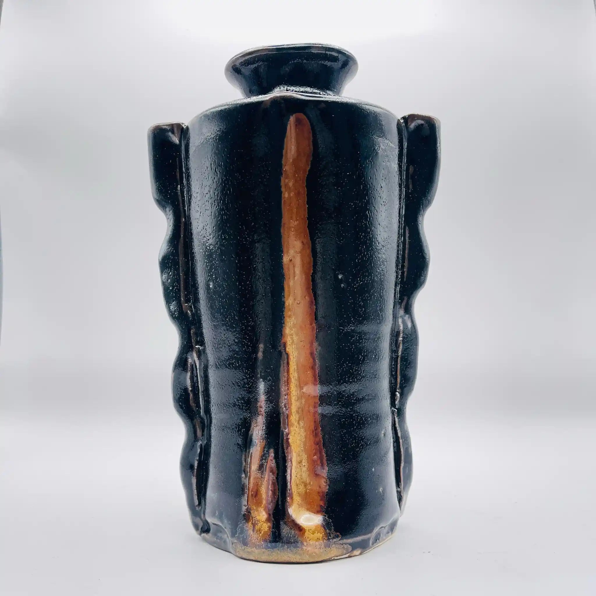 【骨董品】 フラワーベース(花瓶) / 山口小左衛門窯 / 赤津焼 / 黒耀釉 未使用 箱あり