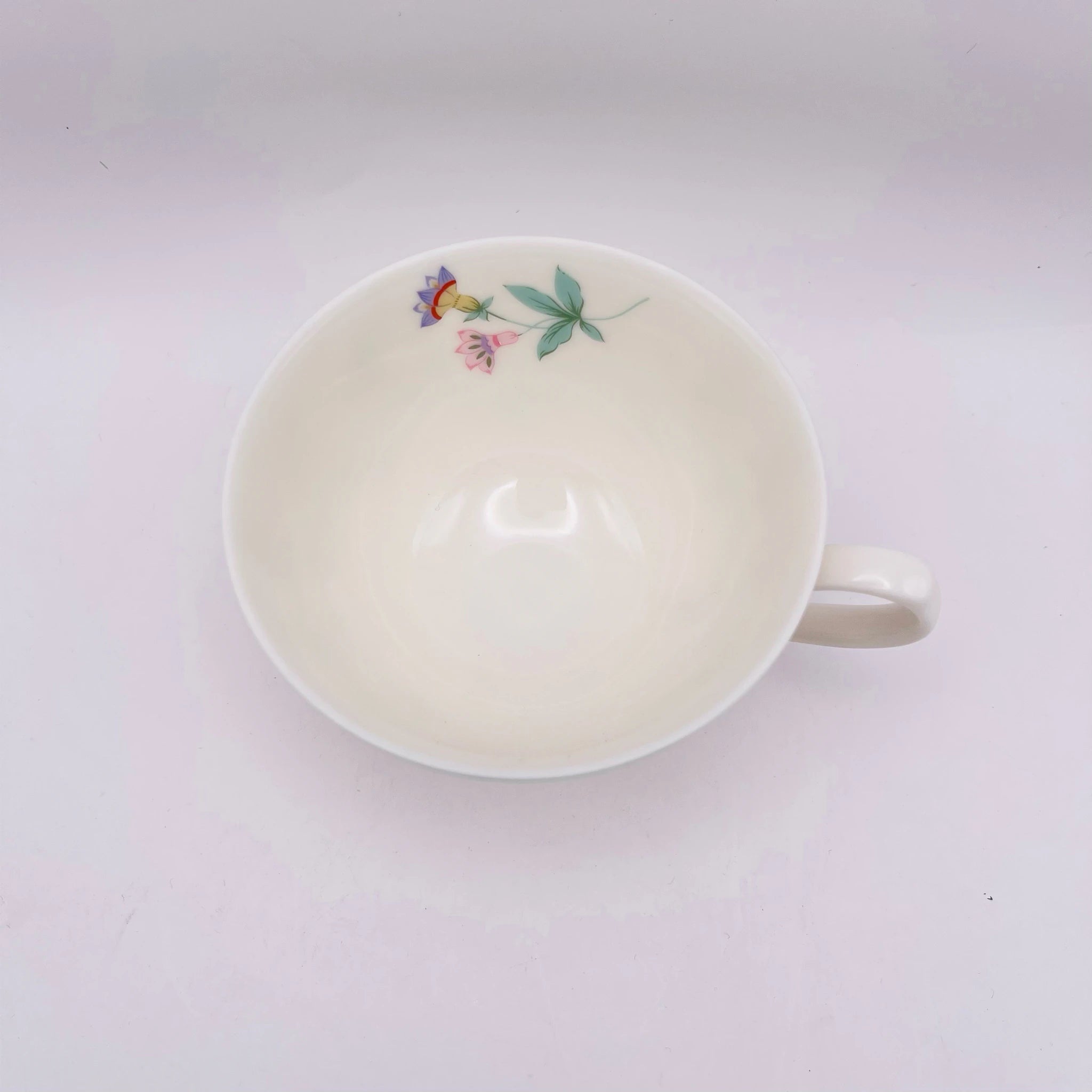 【リユース】 ティーカップ・ソーサーセット / NARUMI