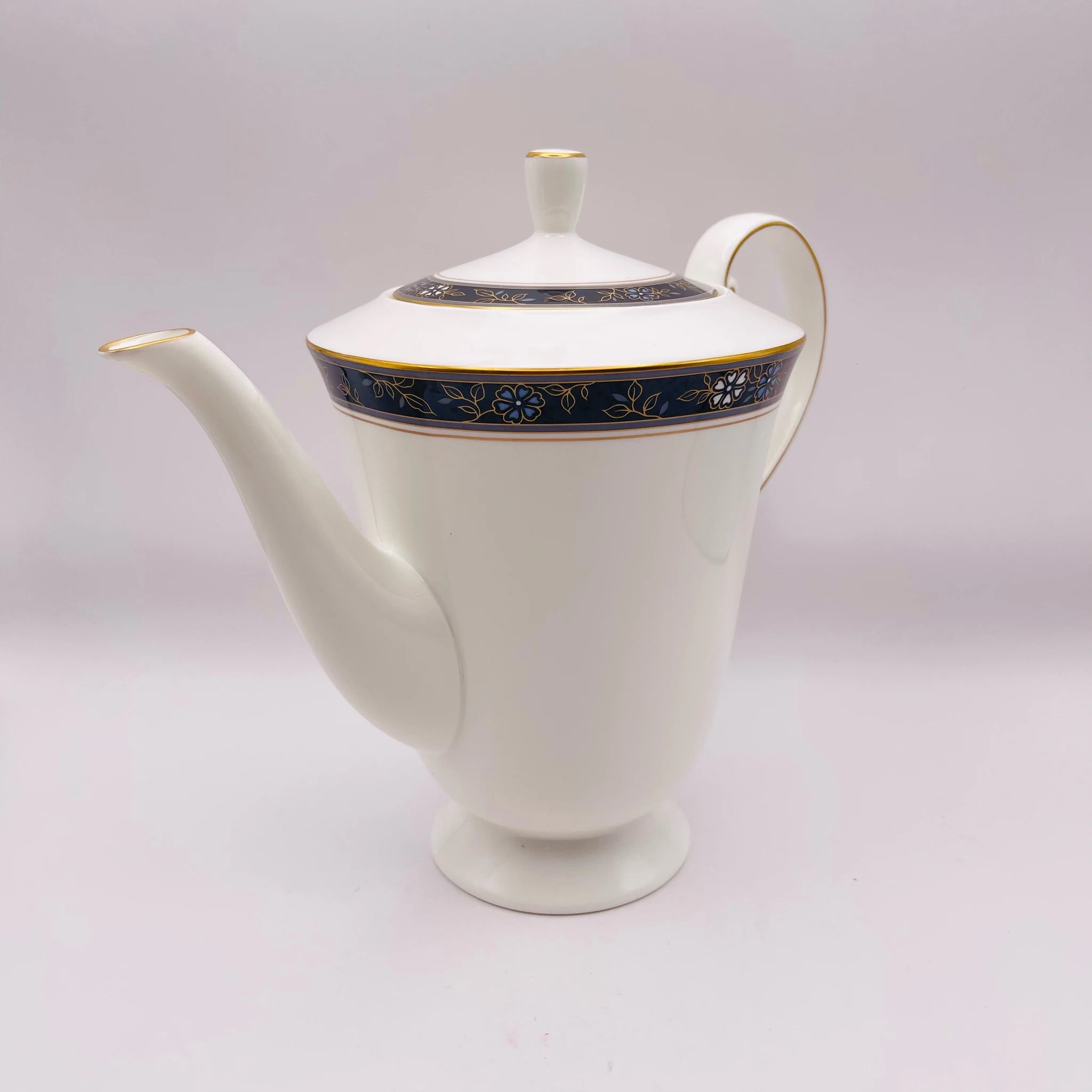 【リユース】 ティーポット / NARUMI / エグゼクティブコレクション / Bone China / 未使用,箱あり / 箱付き