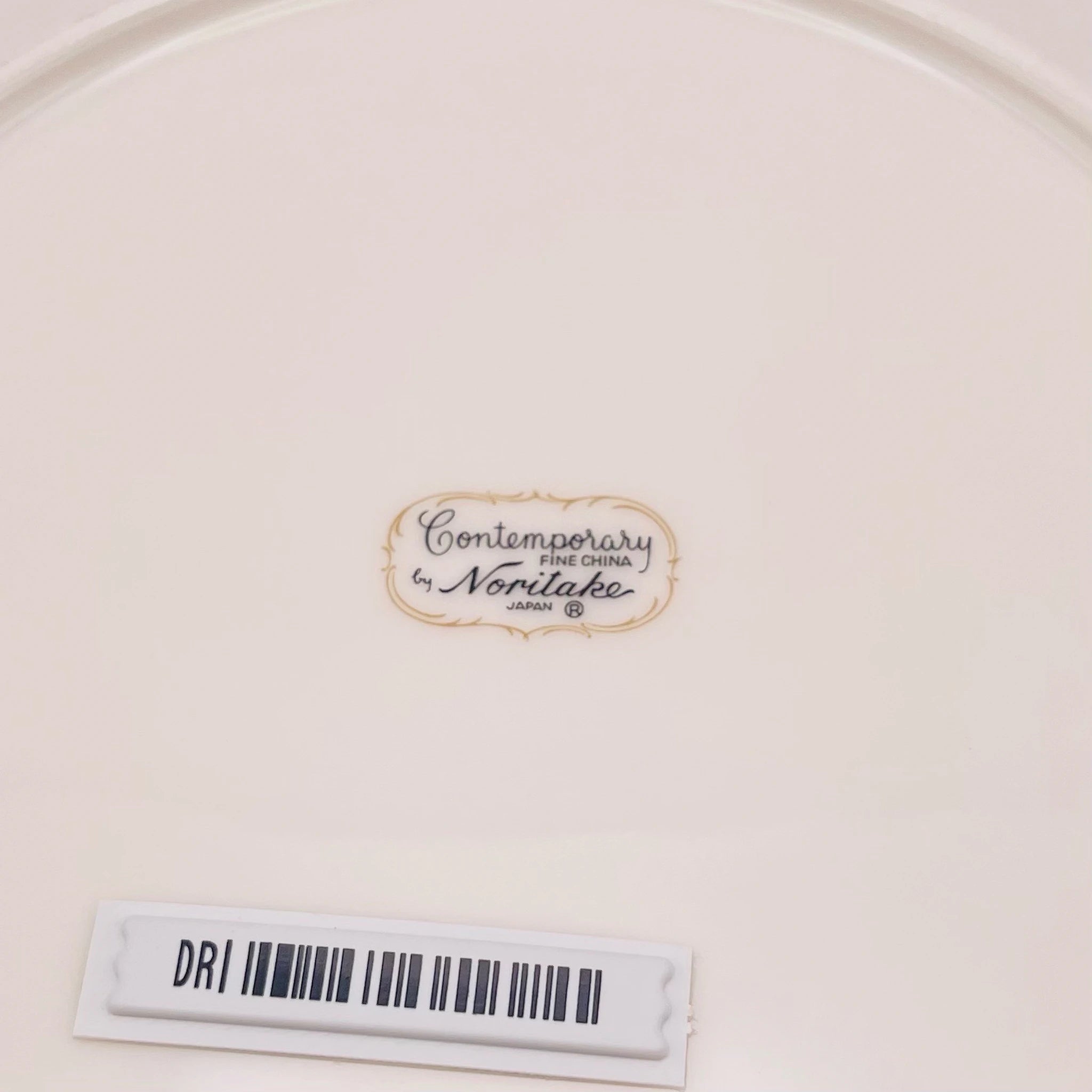 【リユース】 プレート(皿) / Noritake(ノリタケ) / コンテンポラリー / Fine China / 日本