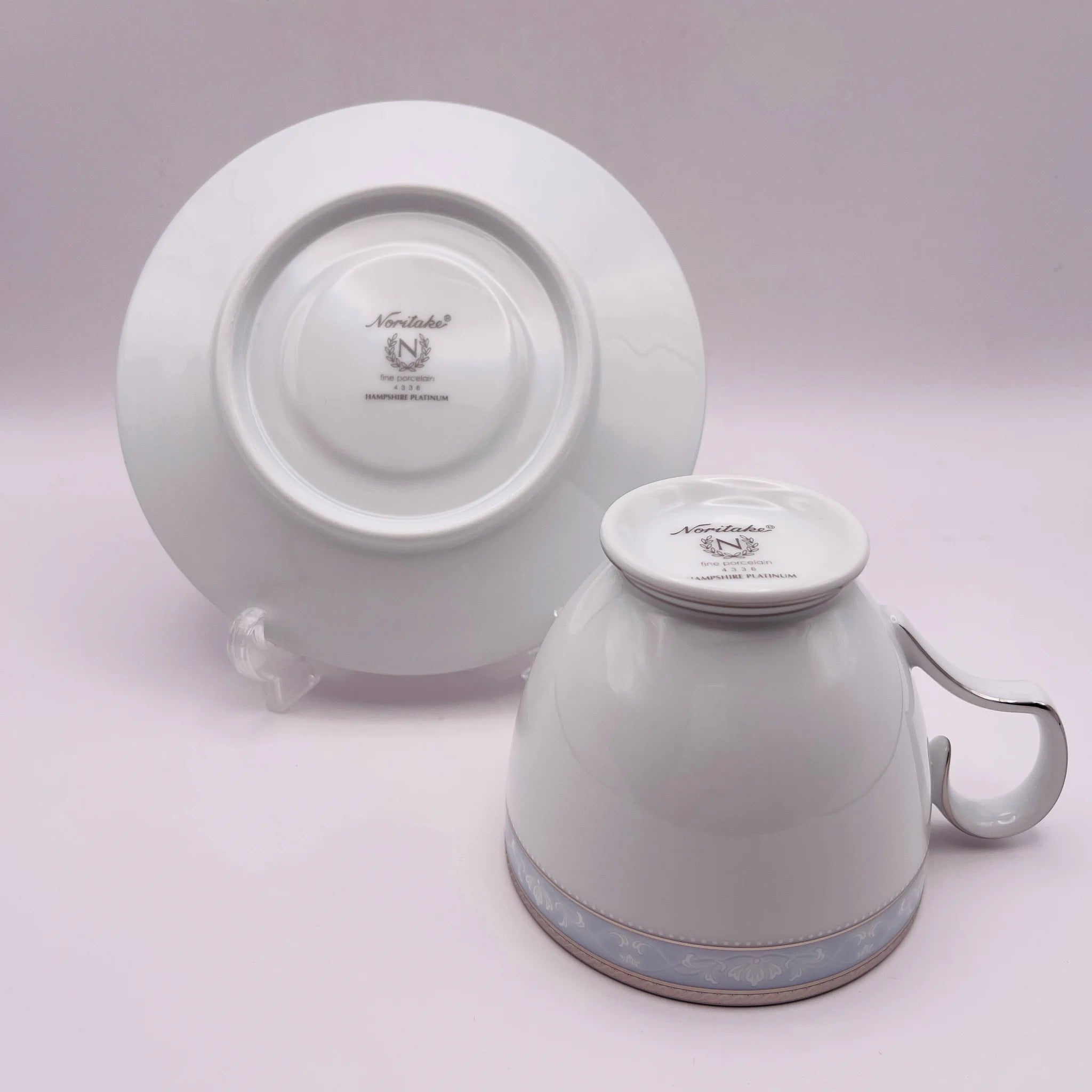 【リユース】 ティーカップ&ソーサーセット / Noritake(ノリタケ) / ハンプシャーゴールド / ファインポーセレン / 未使用,箱あり / 箱付き