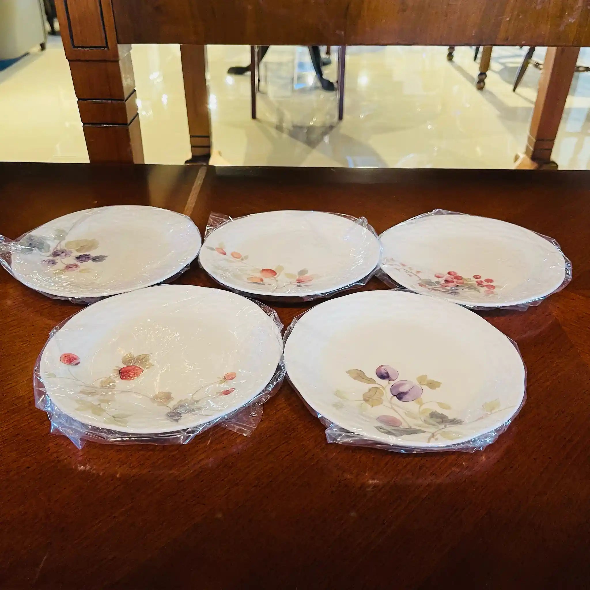 【リユース】 プレート(皿) 5P / NARUMI / ルーシーガーデン / Bone China / 未使用,箱あり / 箱付き