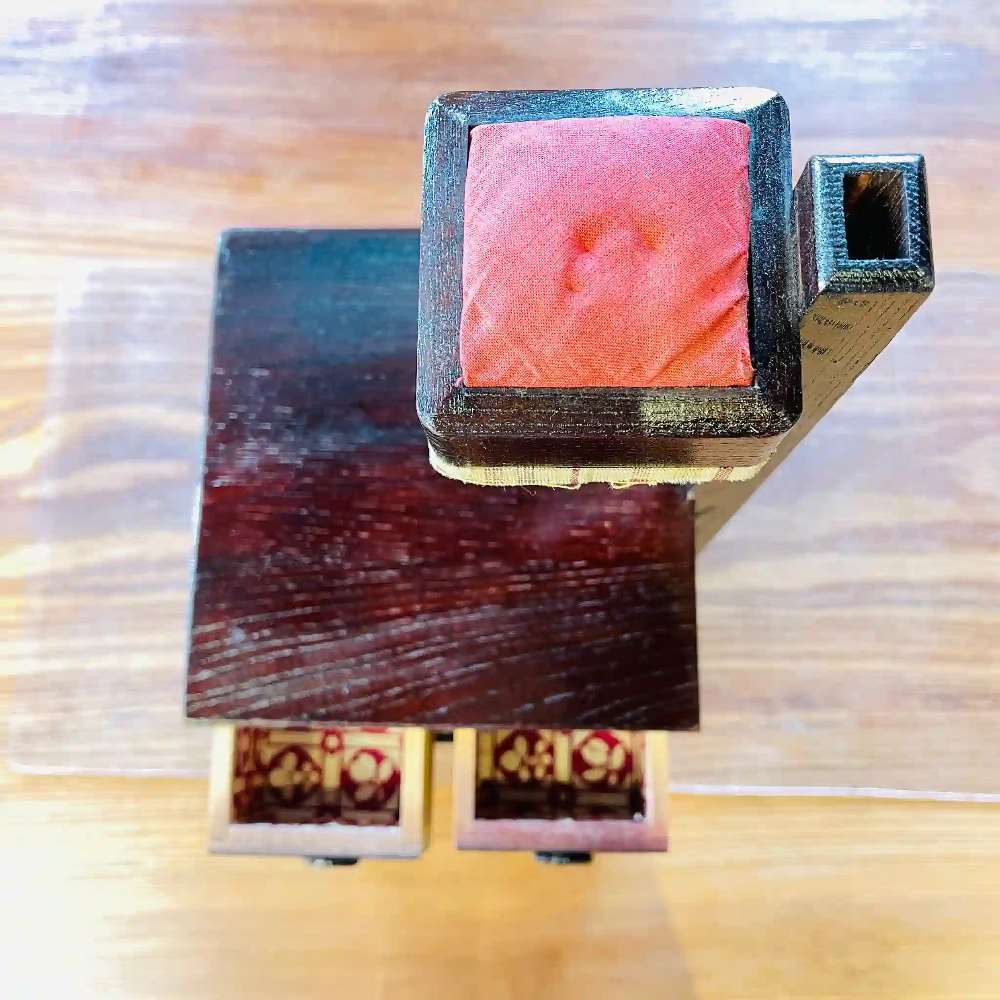 【骨董品】 裁縫箱 / 栗材 / 櫓付き