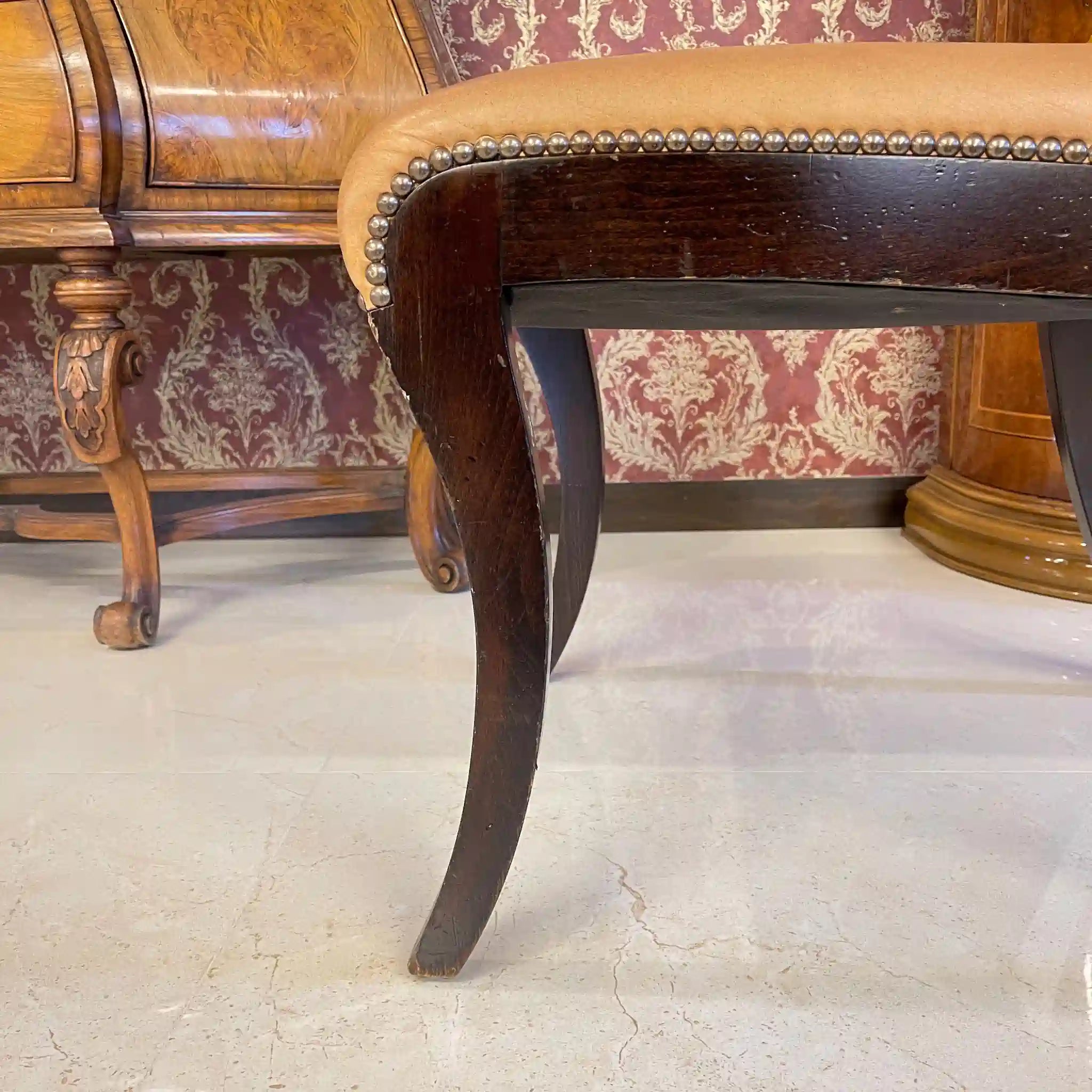 【アンティーク】 ダイニングチェア / 本革 / イギリス直輸入