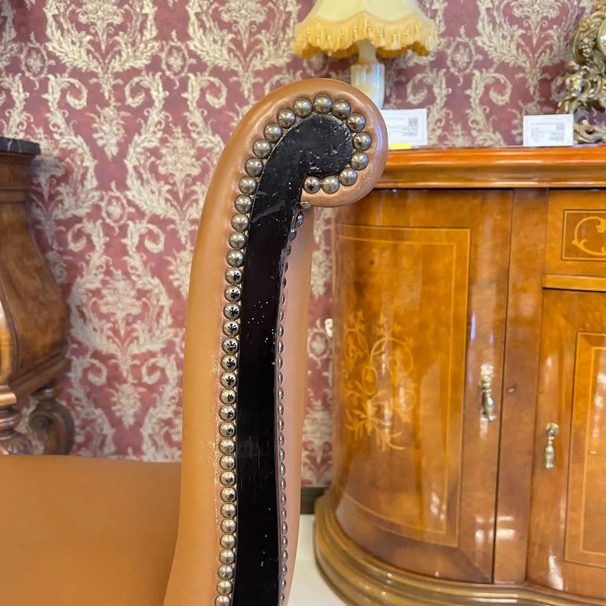 【アンティーク】 ダイニングチェア / 本革 / イギリス直輸入