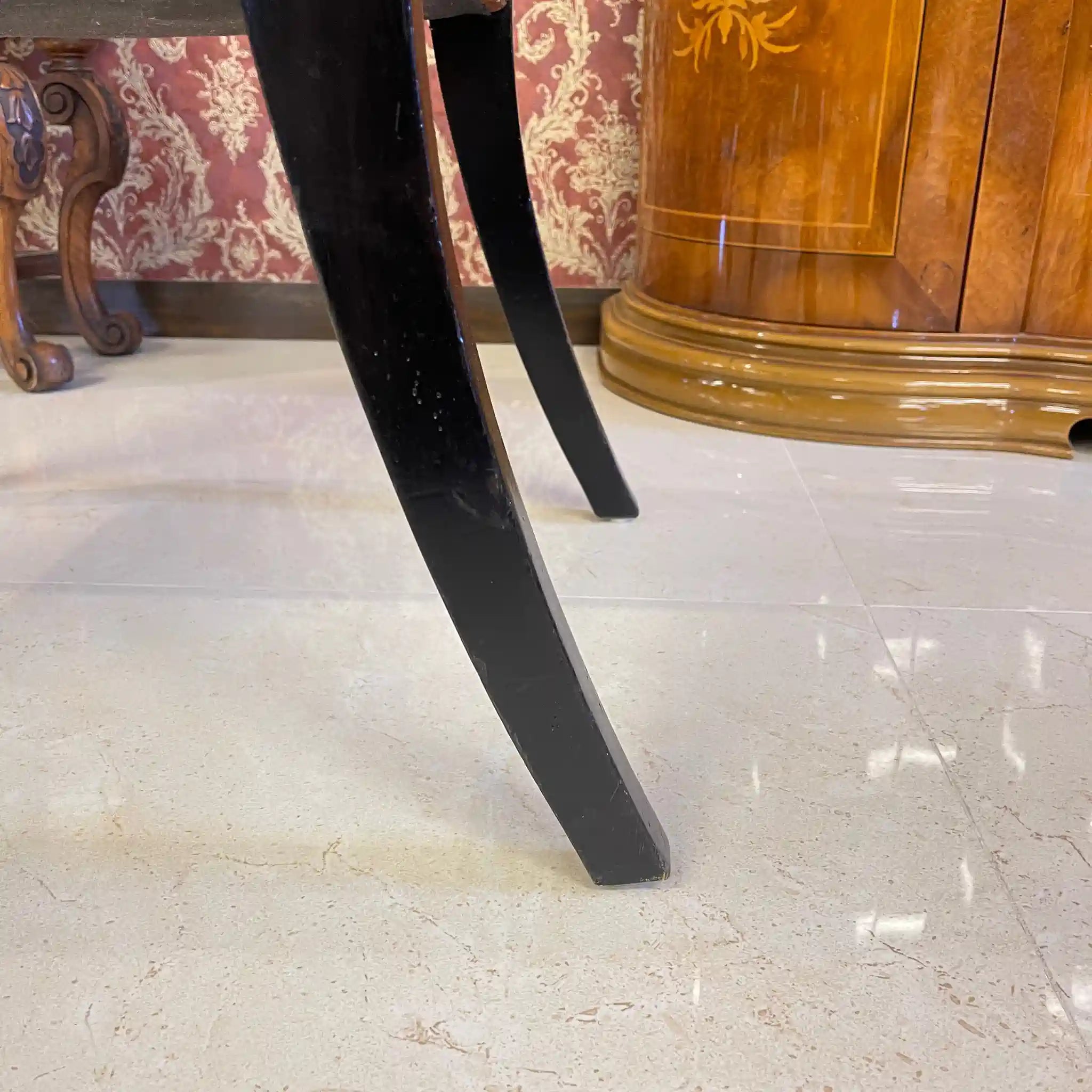 【アンティーク】 ダイニングチェア / 本革 / イギリス直輸入