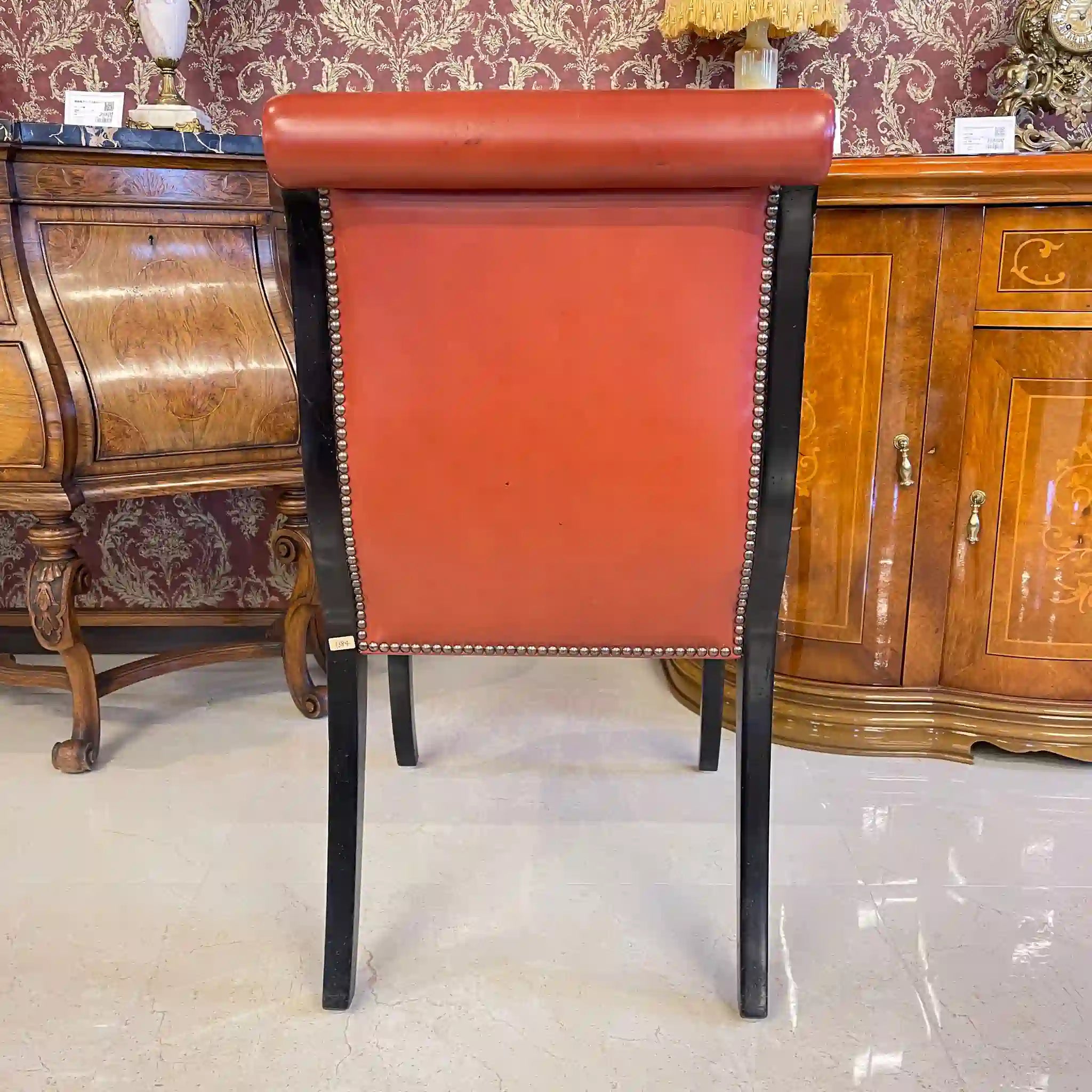 【アンティーク】 ダイニングチェア / 本革 / イギリス直輸入