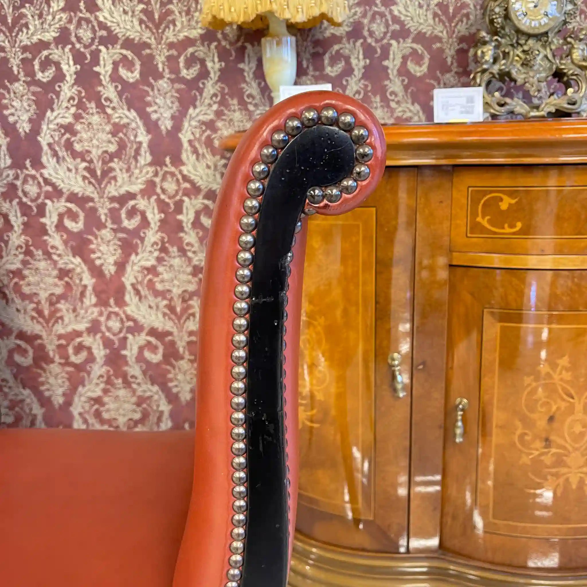 【アンティーク】 ダイニングチェア / 本革 / イギリス直輸入