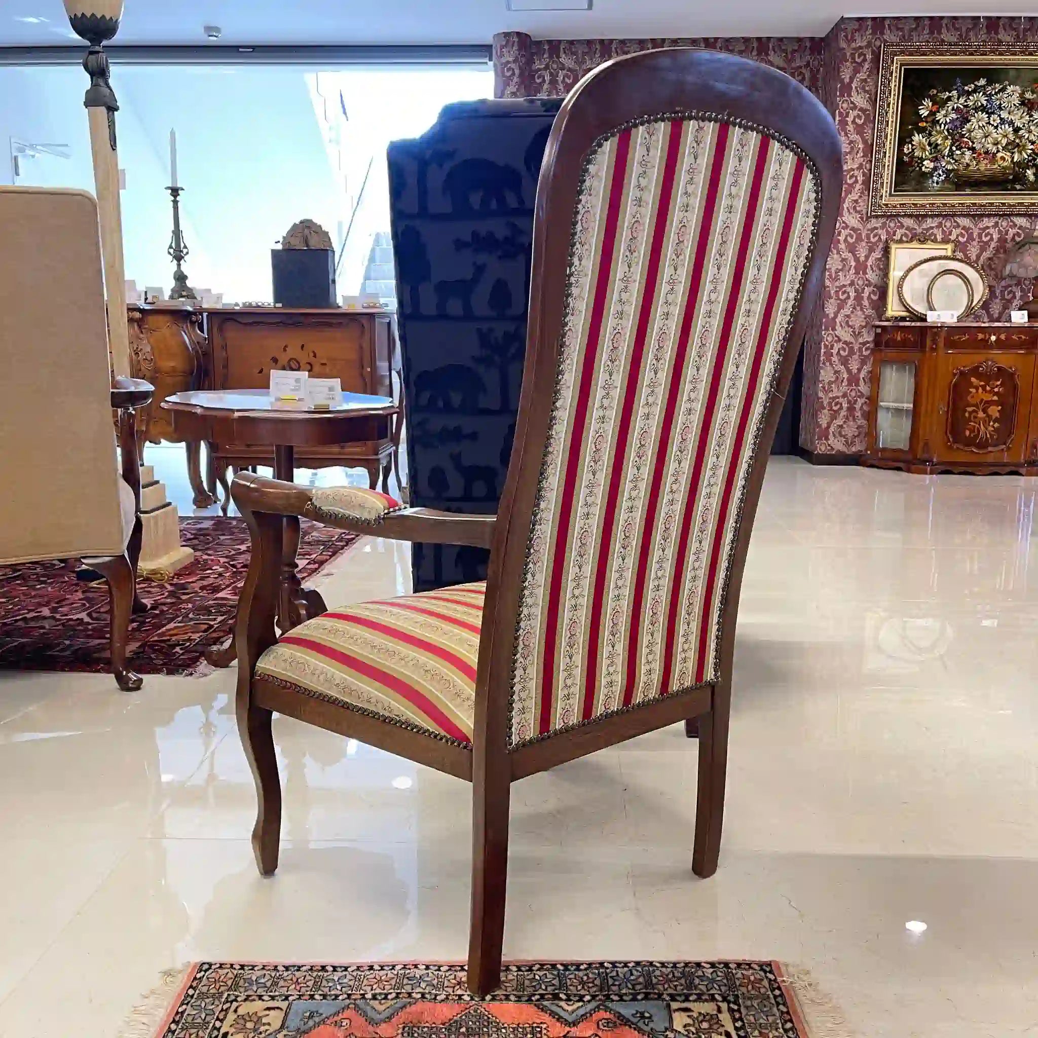 【リユース】 ハイバックアームチェア / イタリア / オットマン付き