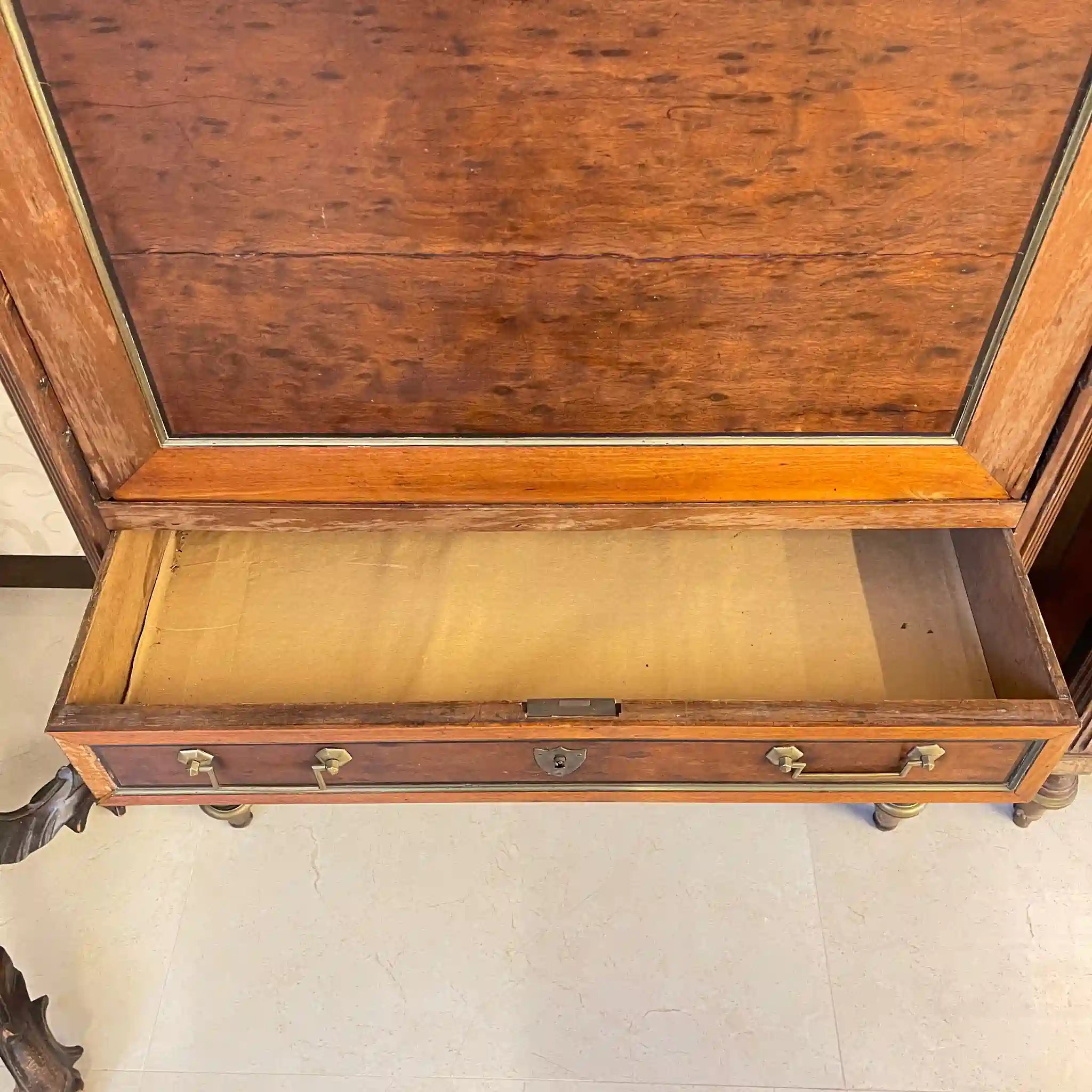 【アンティーク】 ライティングデスク(秘書台) / 18世紀後半 / ウォールナット材 / フランス / フランス直輸入