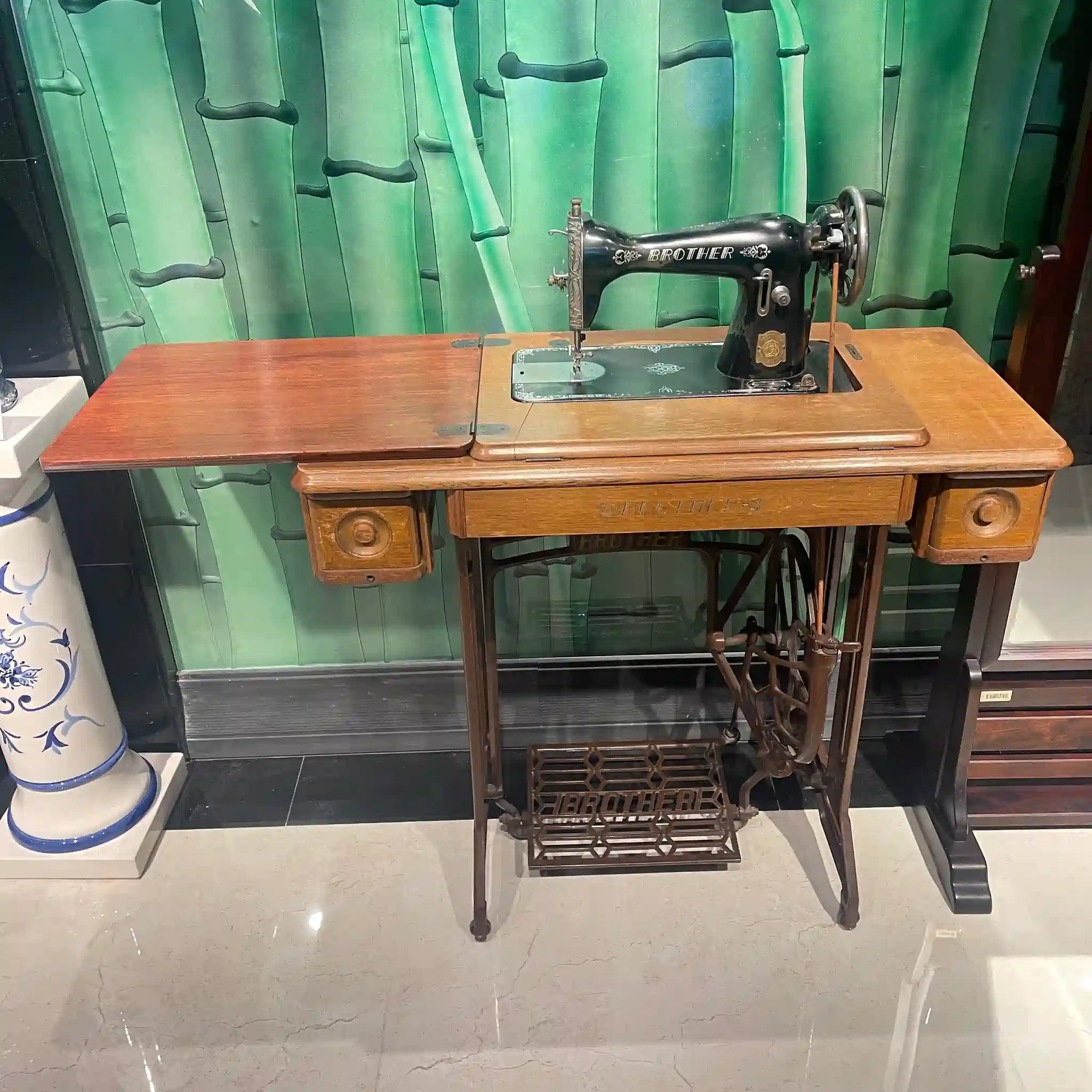 【リユース】 ビンテージミシン / ブラザー