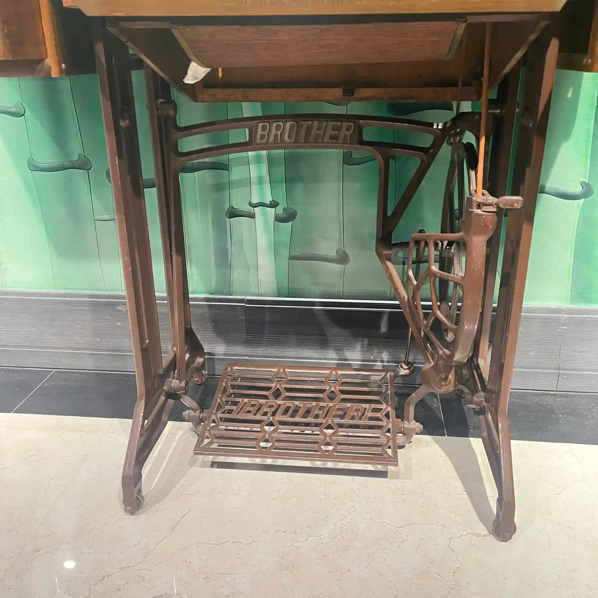 【リユース】 ビンテージミシン / ブラザー