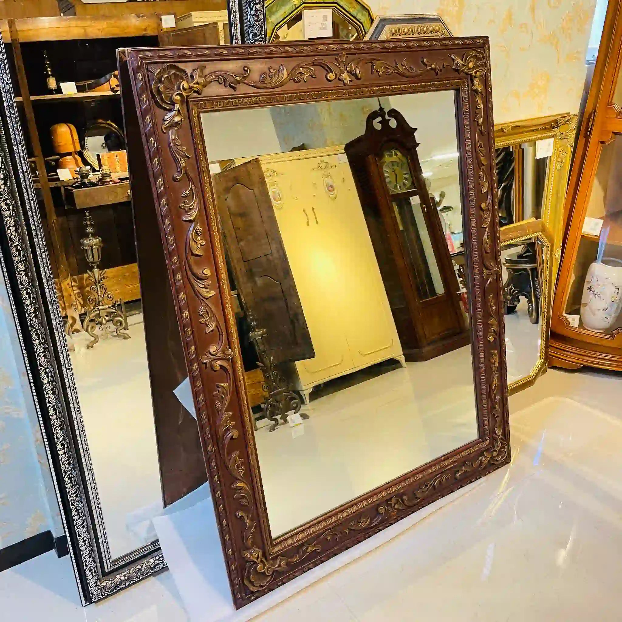 【リユース】 ヨーロピアンウォールミラー