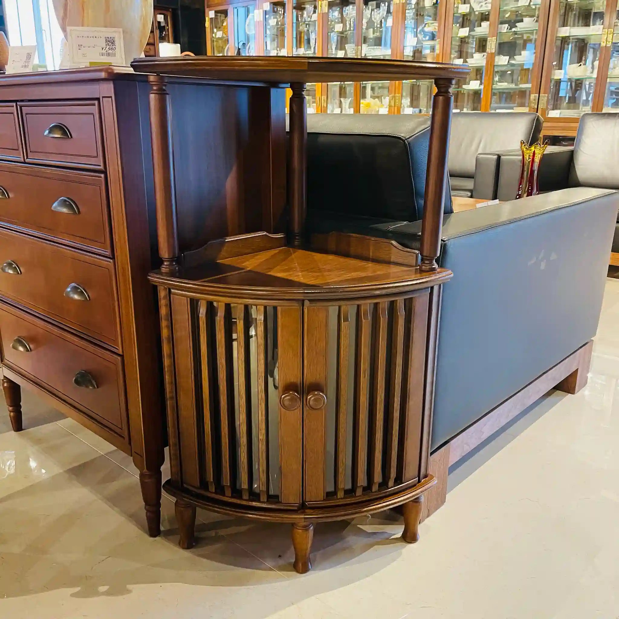 【リユース】 コーナーキャビネット