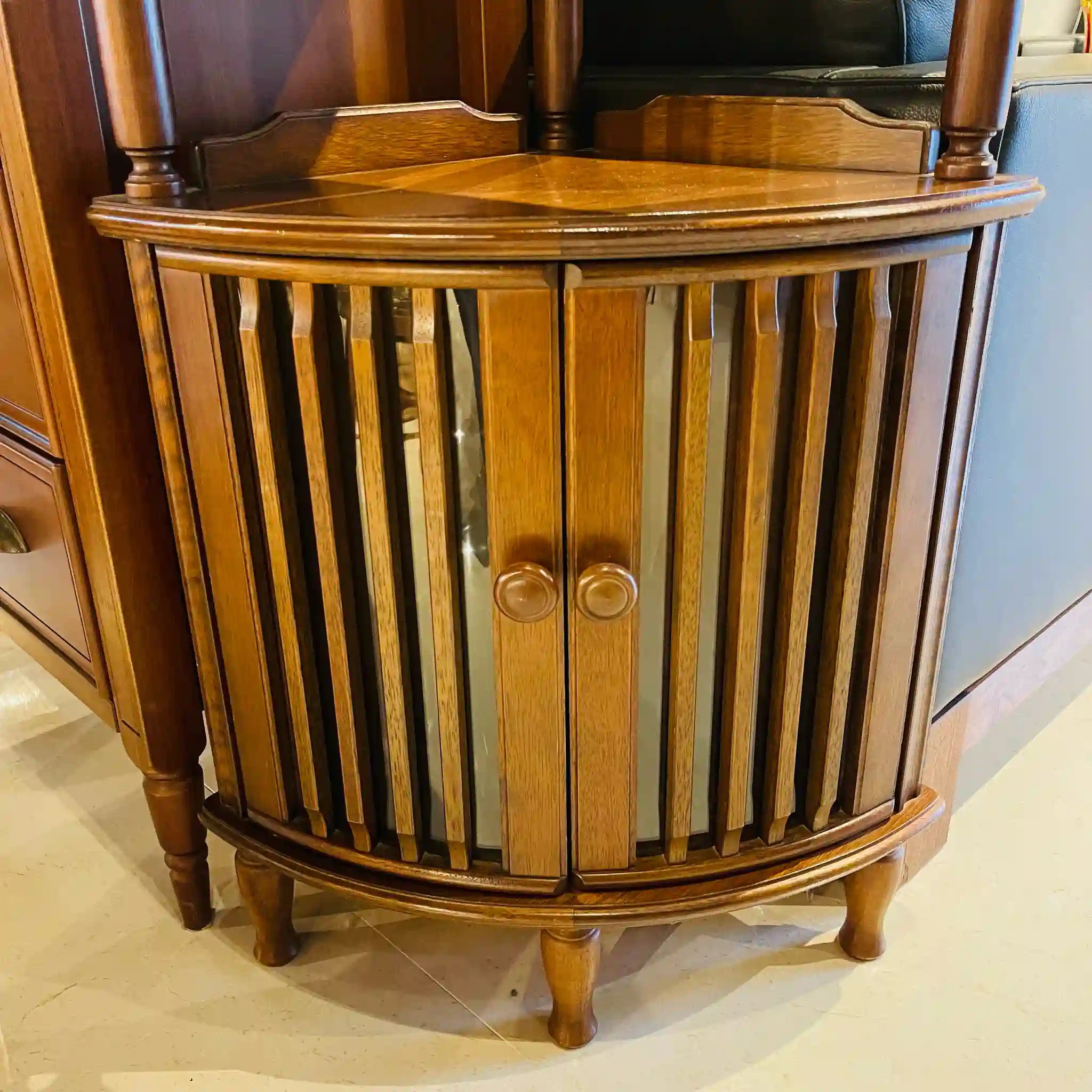 【リユース】 コーナーキャビネット