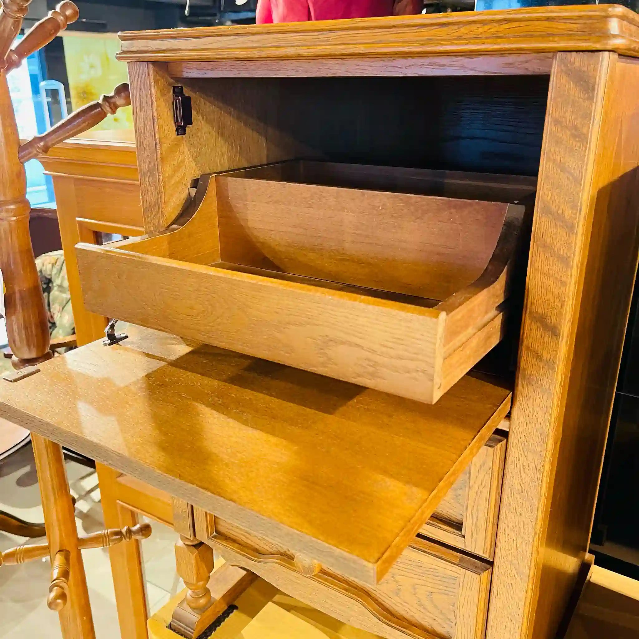 【リユース】 チェスト / ガラス天板