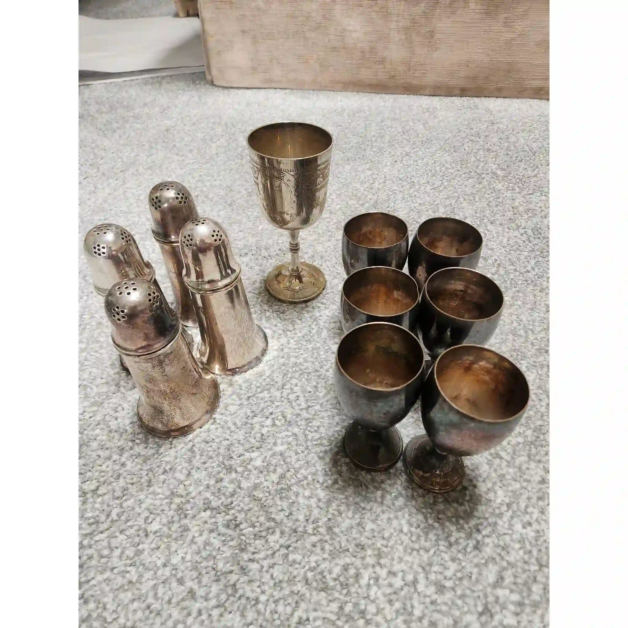 【】 銀メッキのゴブレットと塩入れ