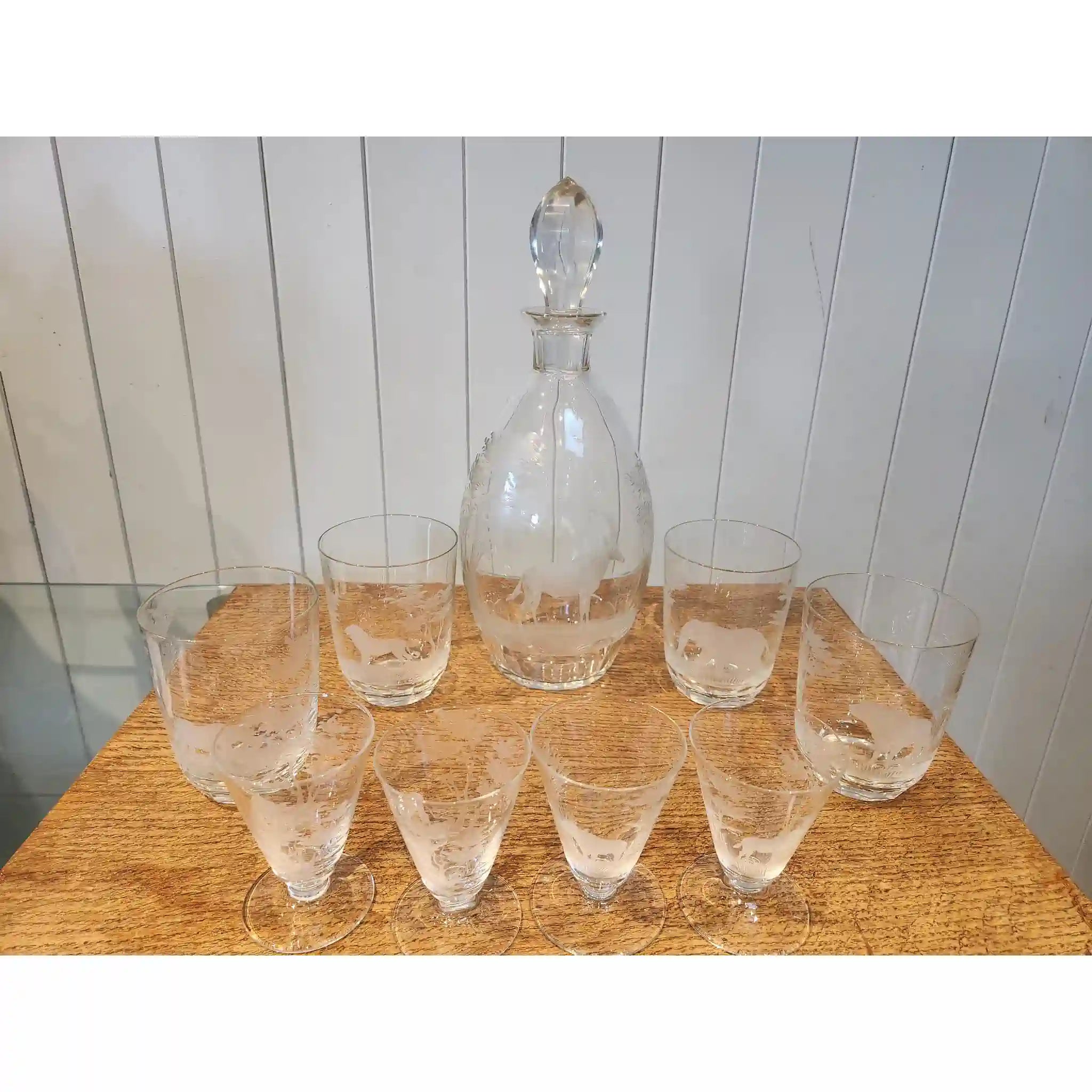 【ビンテージ】 アニマルエッチングのガラス製デキャンタ&グラスのセット / ミッドセンチュリーモダン / 1950年代〜1970年代頃 / チェコ / エッチングガラス