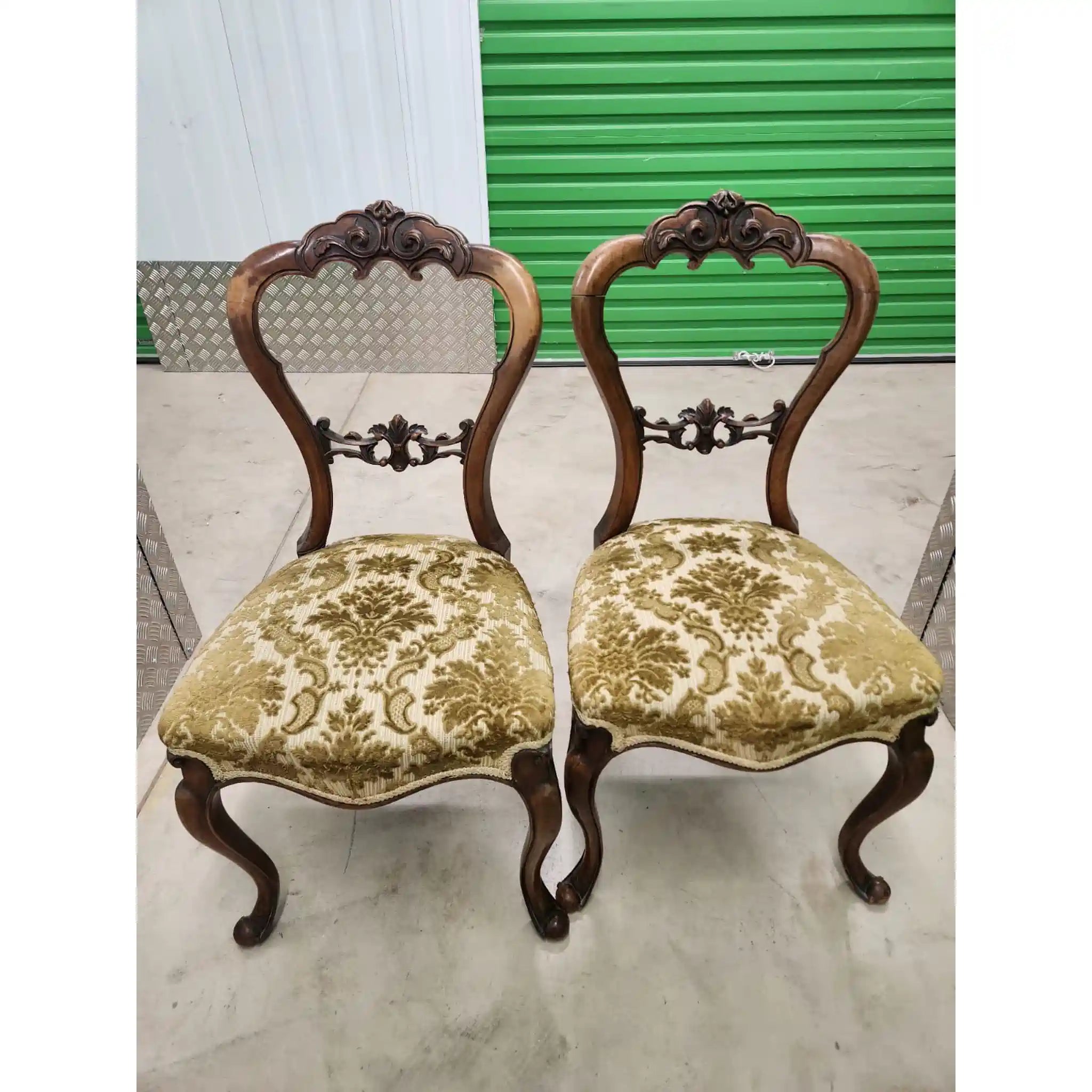 【アンティーク】 ダイニングチェア / ヴィクトリアン様式 / 19世紀中頃 / イギリス / バルーンバック