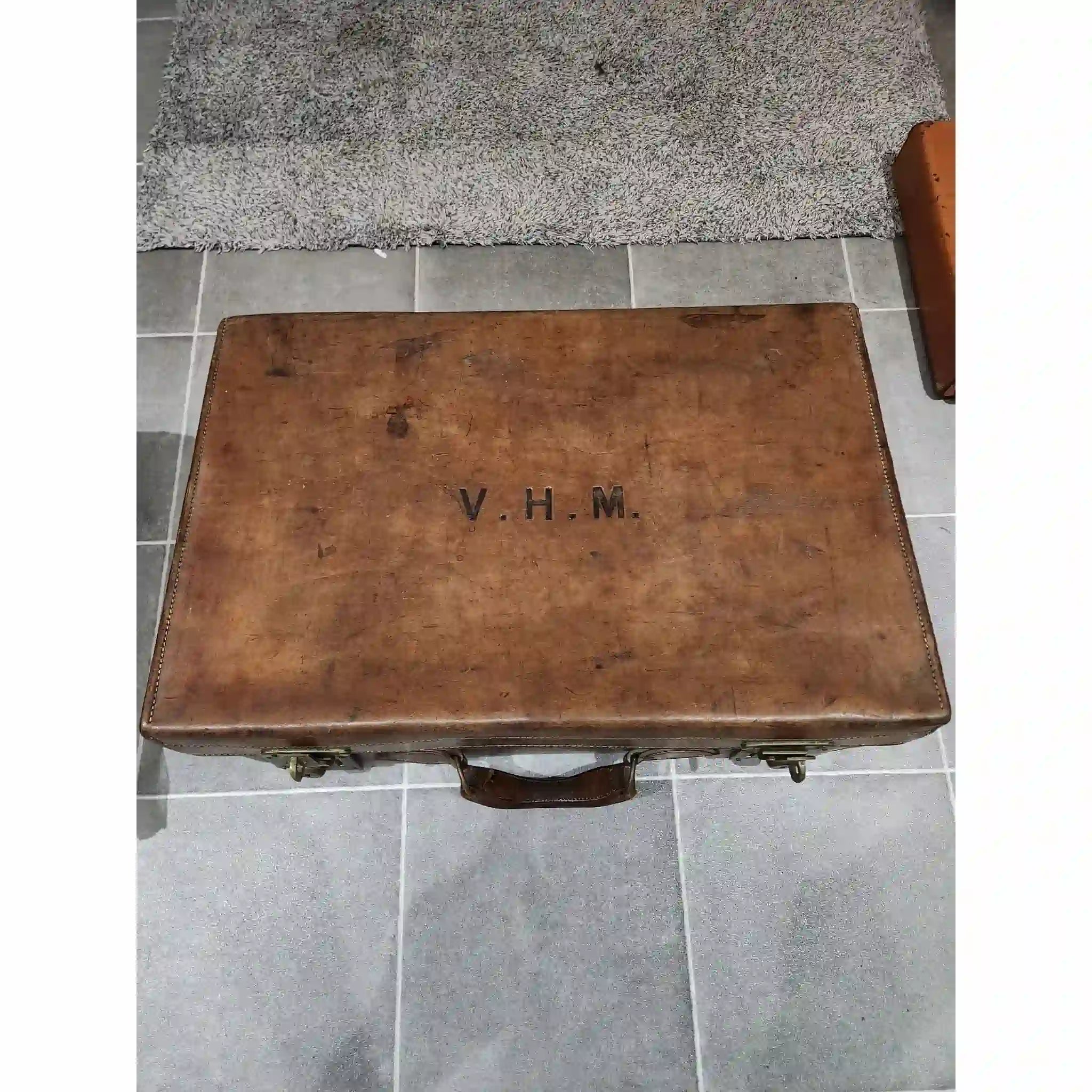 【ビンテージ】 スーツケース / 20世紀初頭から中期頃 / イギリス / 本革