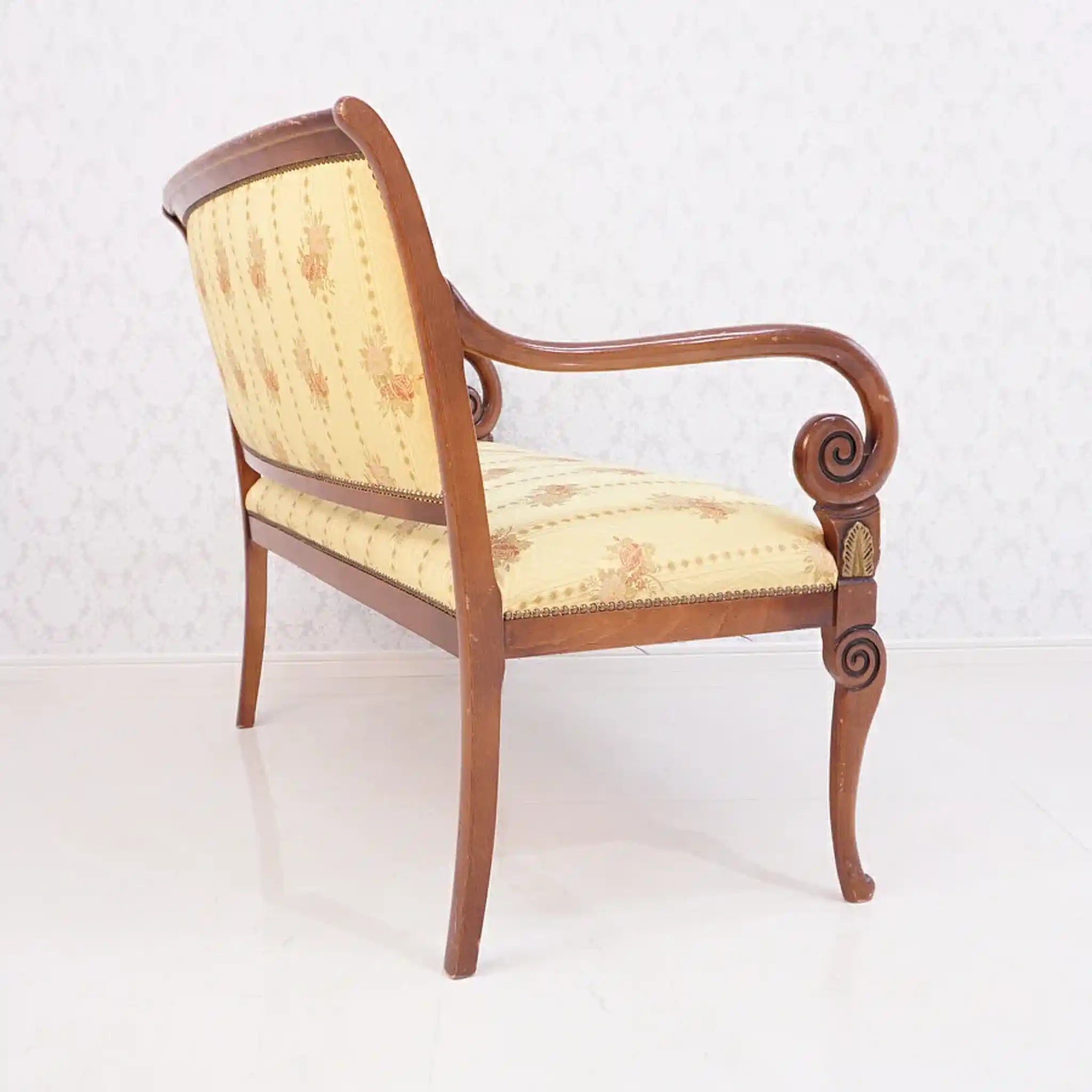 【アンティーク】 サロンソファ / Crosse /
/ イタリア / ウォールナット仕上げ