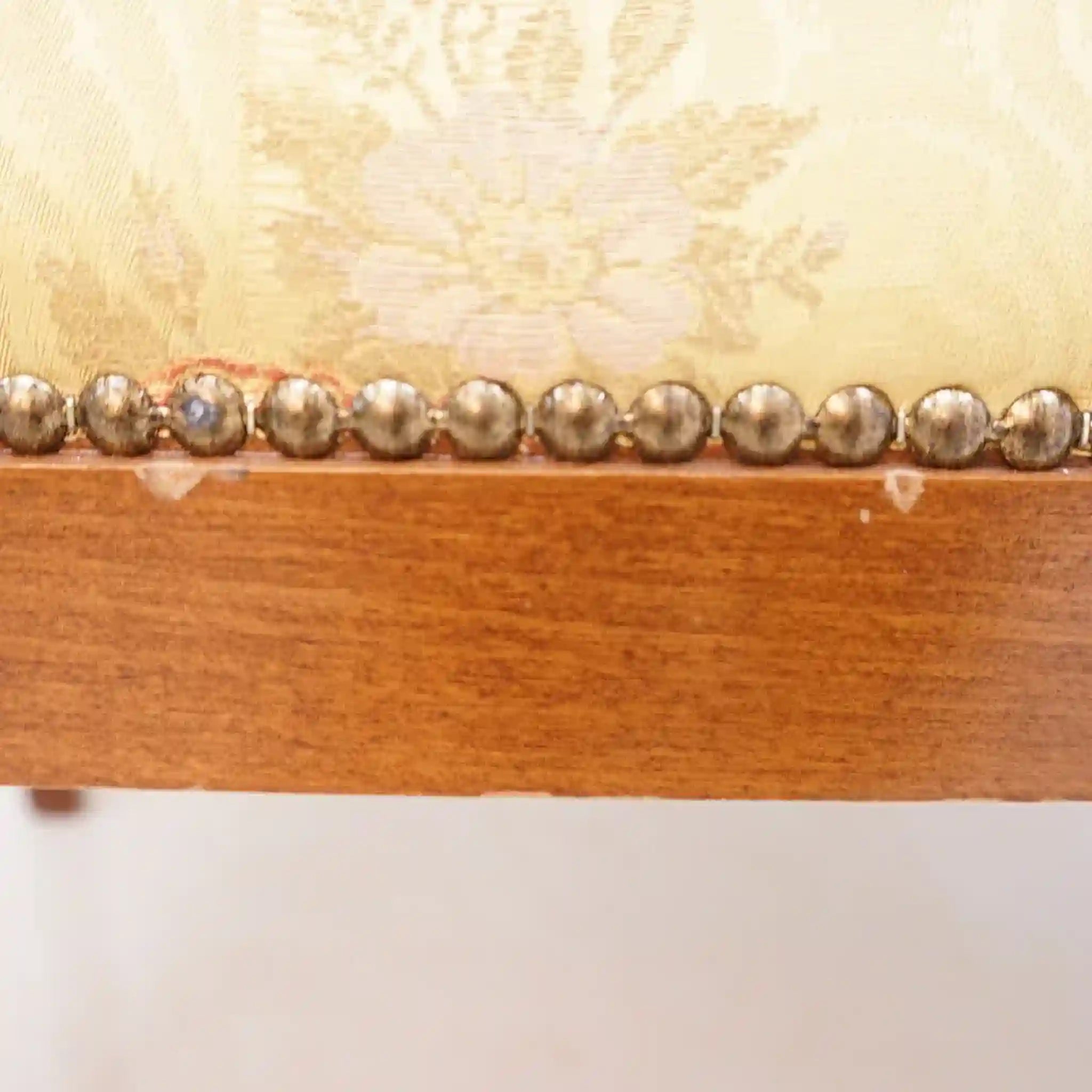 【アンティーク】 サロンソファ / Crosse /
/ イタリア / ウォールナット仕上げ