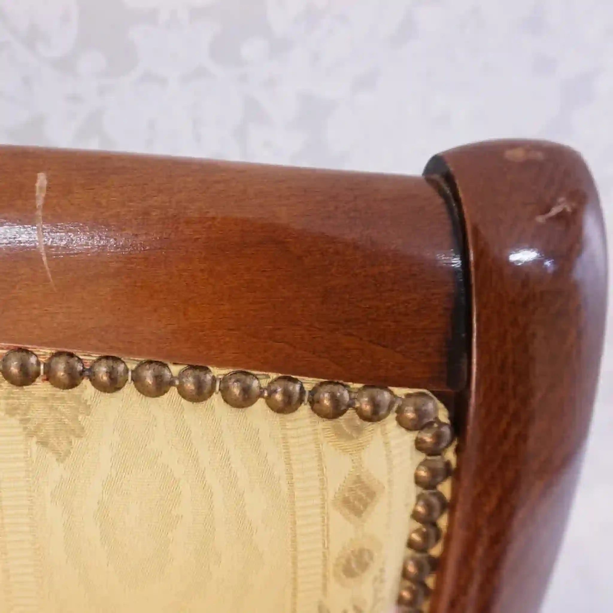 【アンティーク】 サロンソファ / Crosse /
/ イタリア / ウォールナット仕上げ