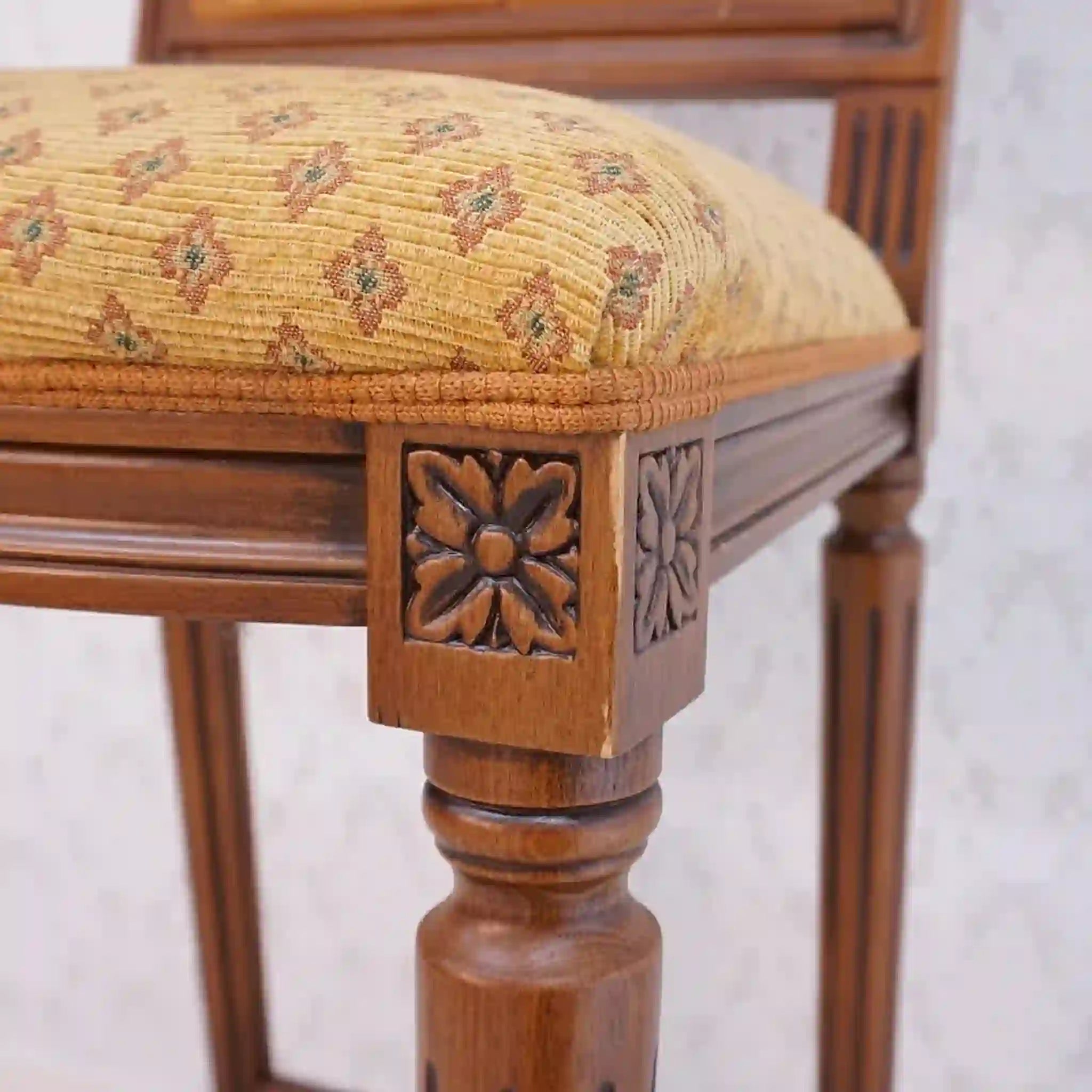 【アンティーク】 アンティーク調カウンターチェア /