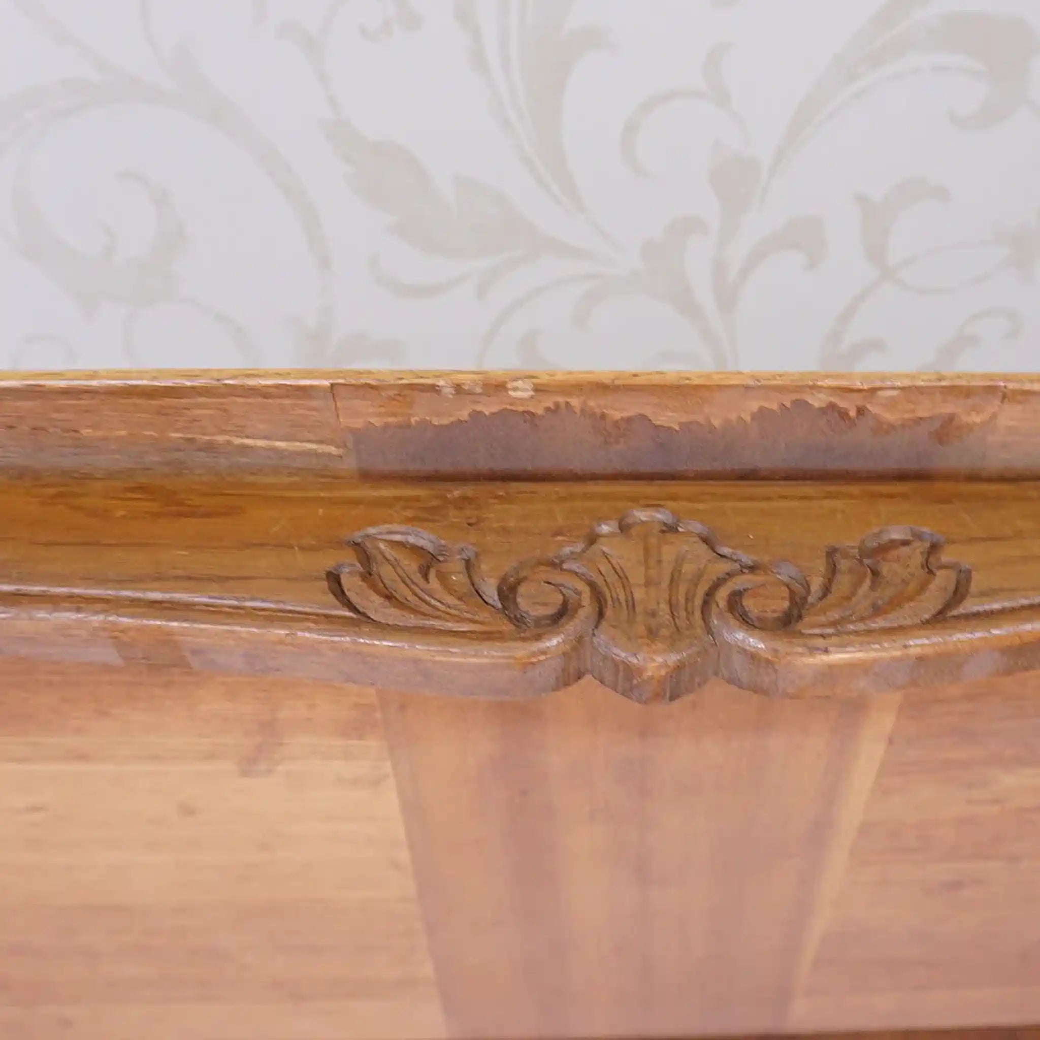 【アンティーク】 カフェテーブル /
/ 猫脚