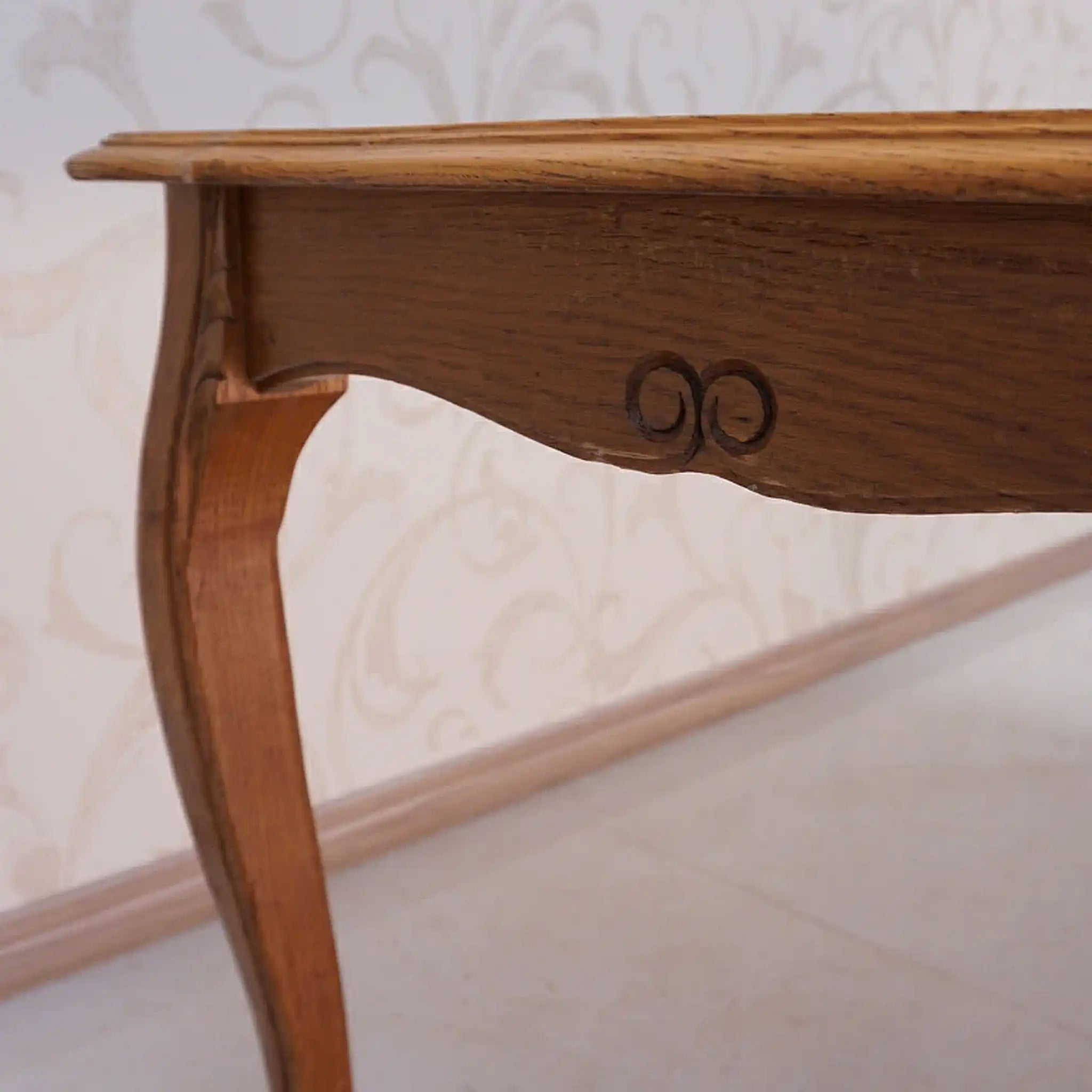 【アンティーク】 カフェテーブル /
/ 猫脚