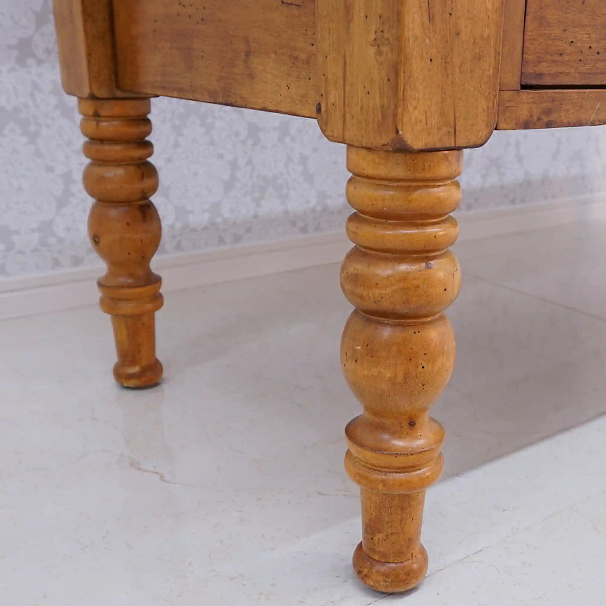 【アンティーク】 アンティークベンチチェア /
/ 収納付き