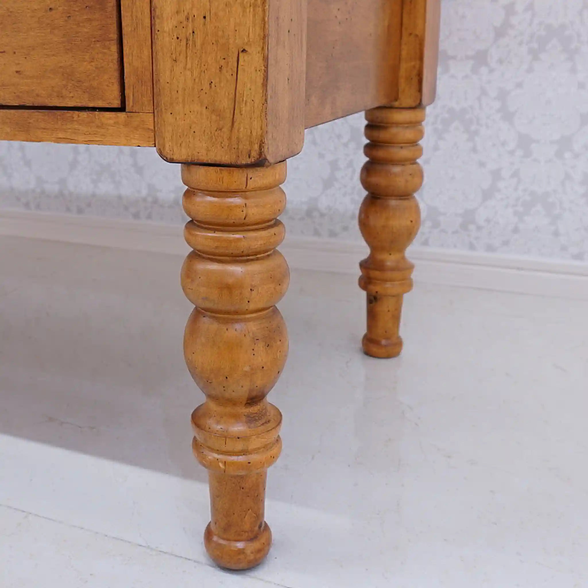 【アンティーク】 アンティークベンチチェア /
/ 収納付き