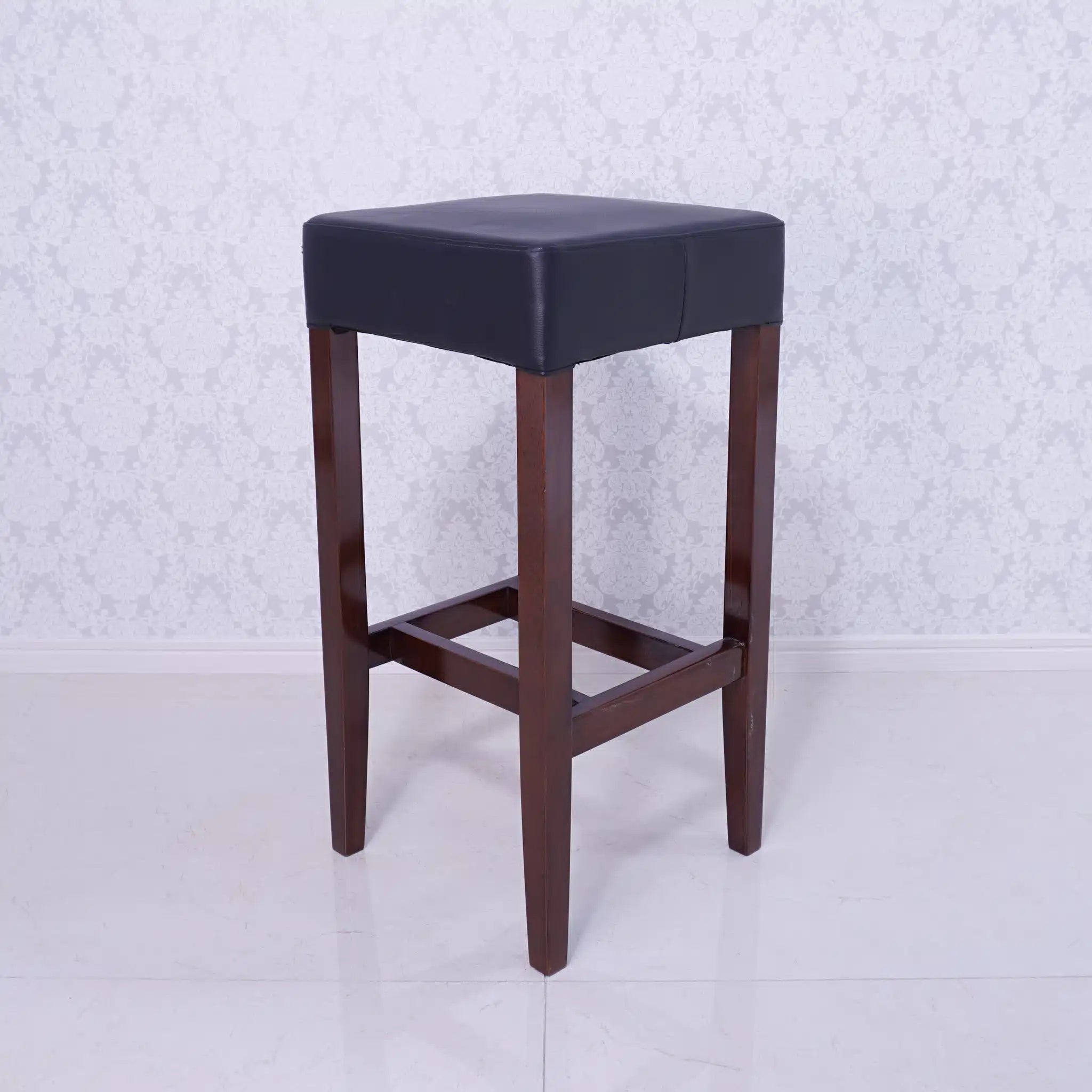 【リユース】 バースツール / 桜屋工業(チェリー) / レスタック / 未使用